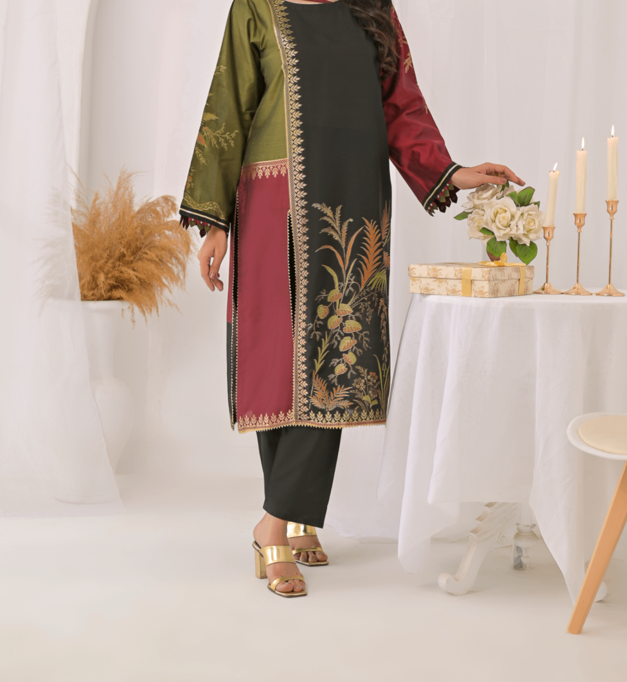 jacquard Kurta Set in Black, maroon
