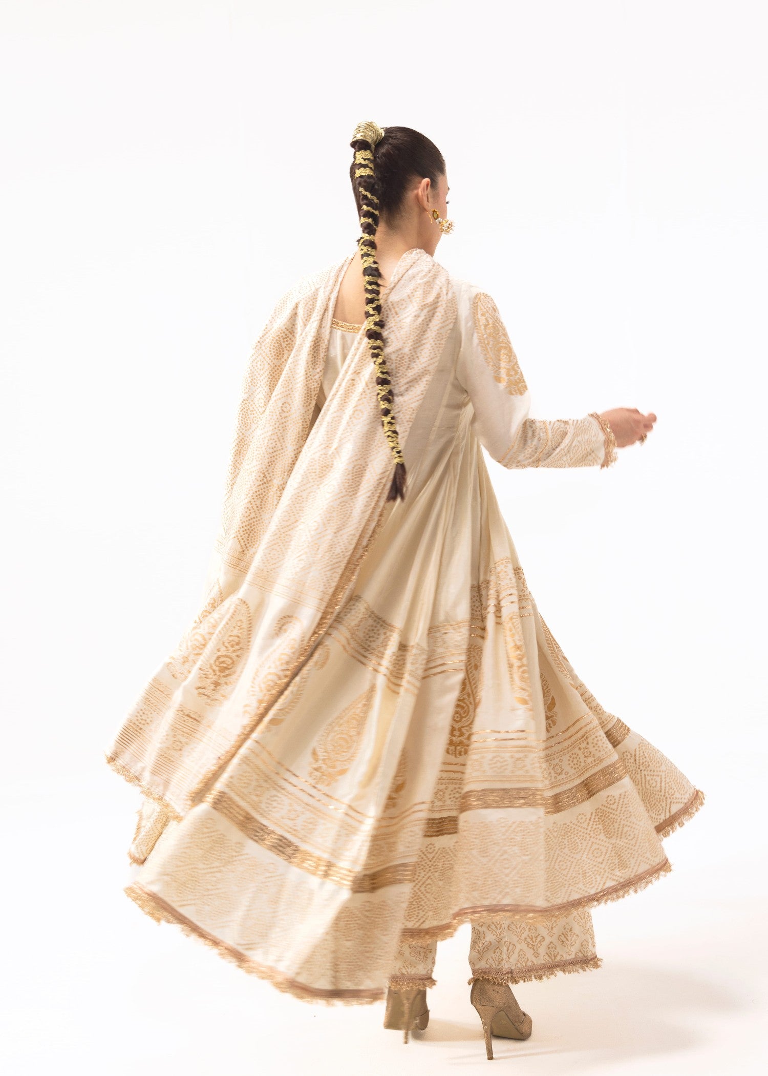 cotton silk Pishwas in Ivory