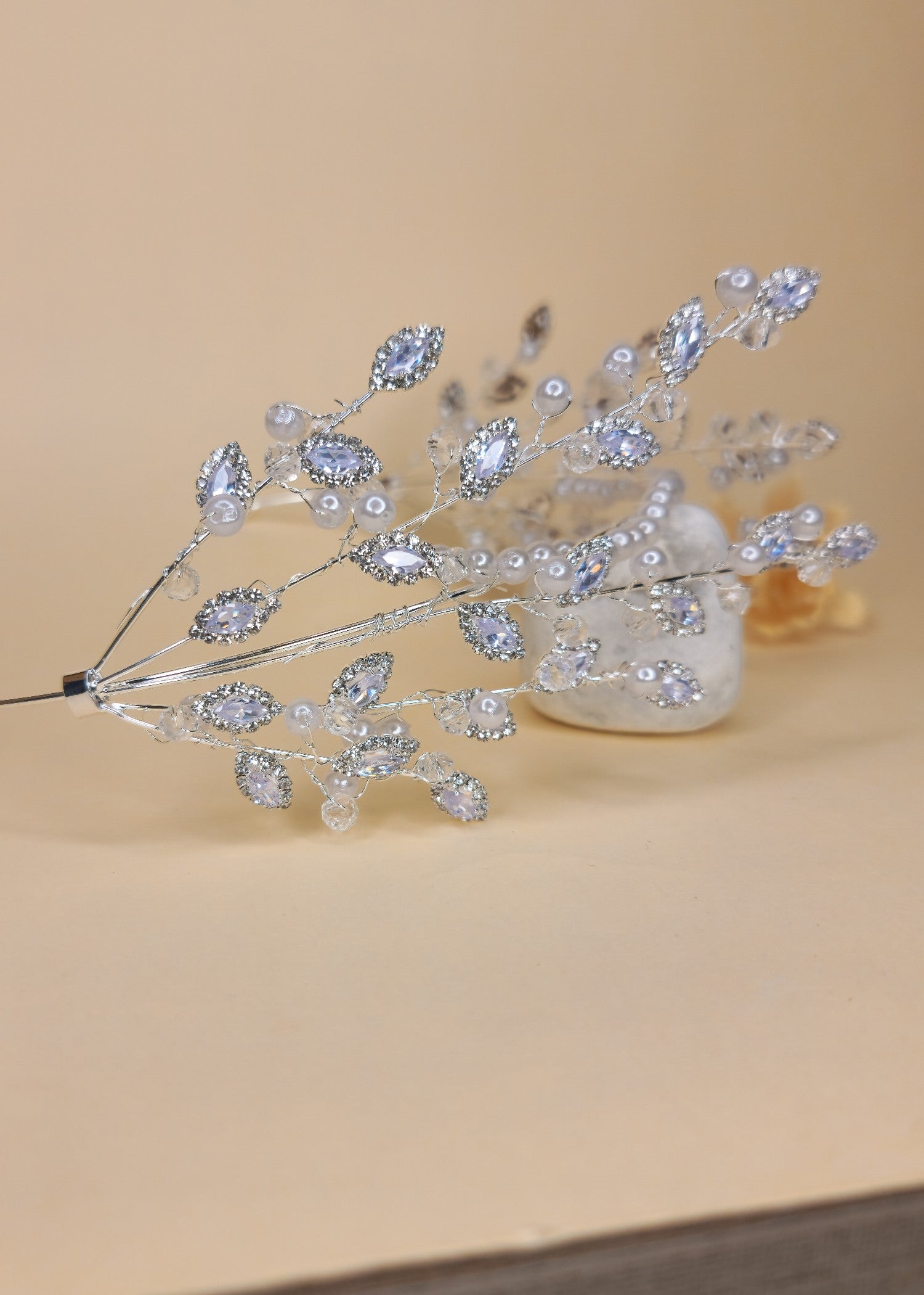 Hair Bands in Silver Color by - Trendy Women Hair Bands SSQ6179