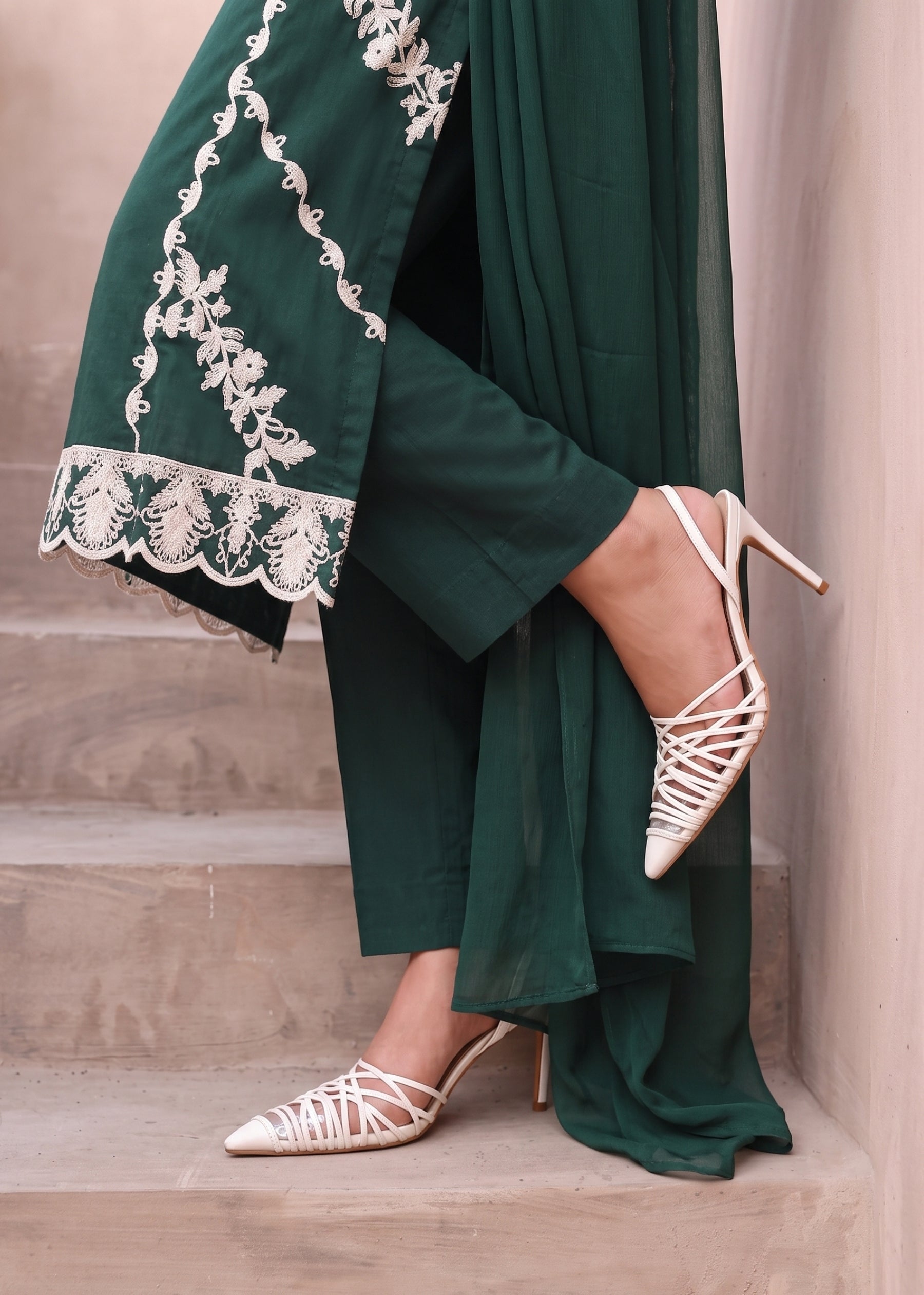 linen Kurta Set in Dark green