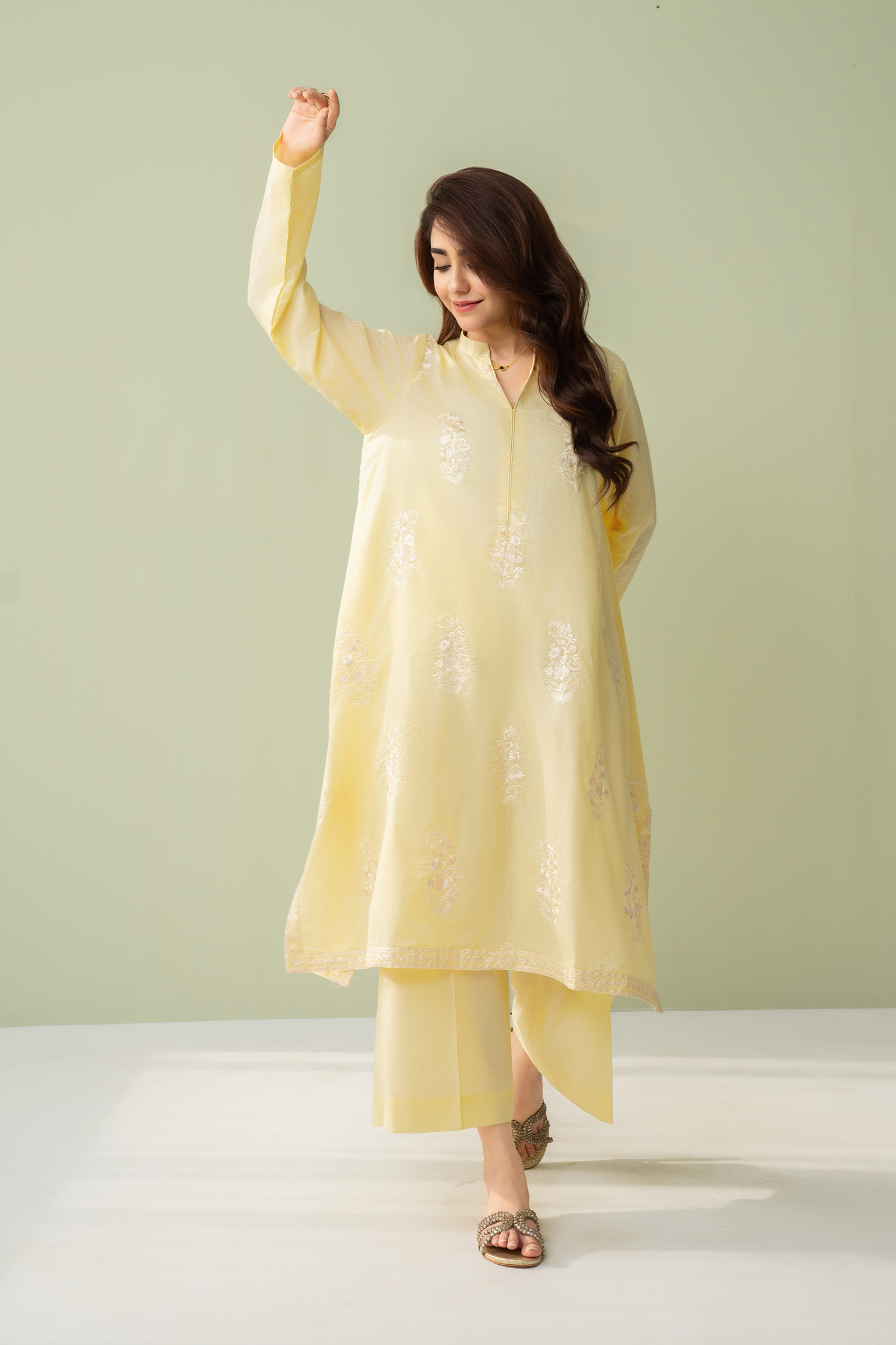 lawn cotton Kurta Set in Pale yellow