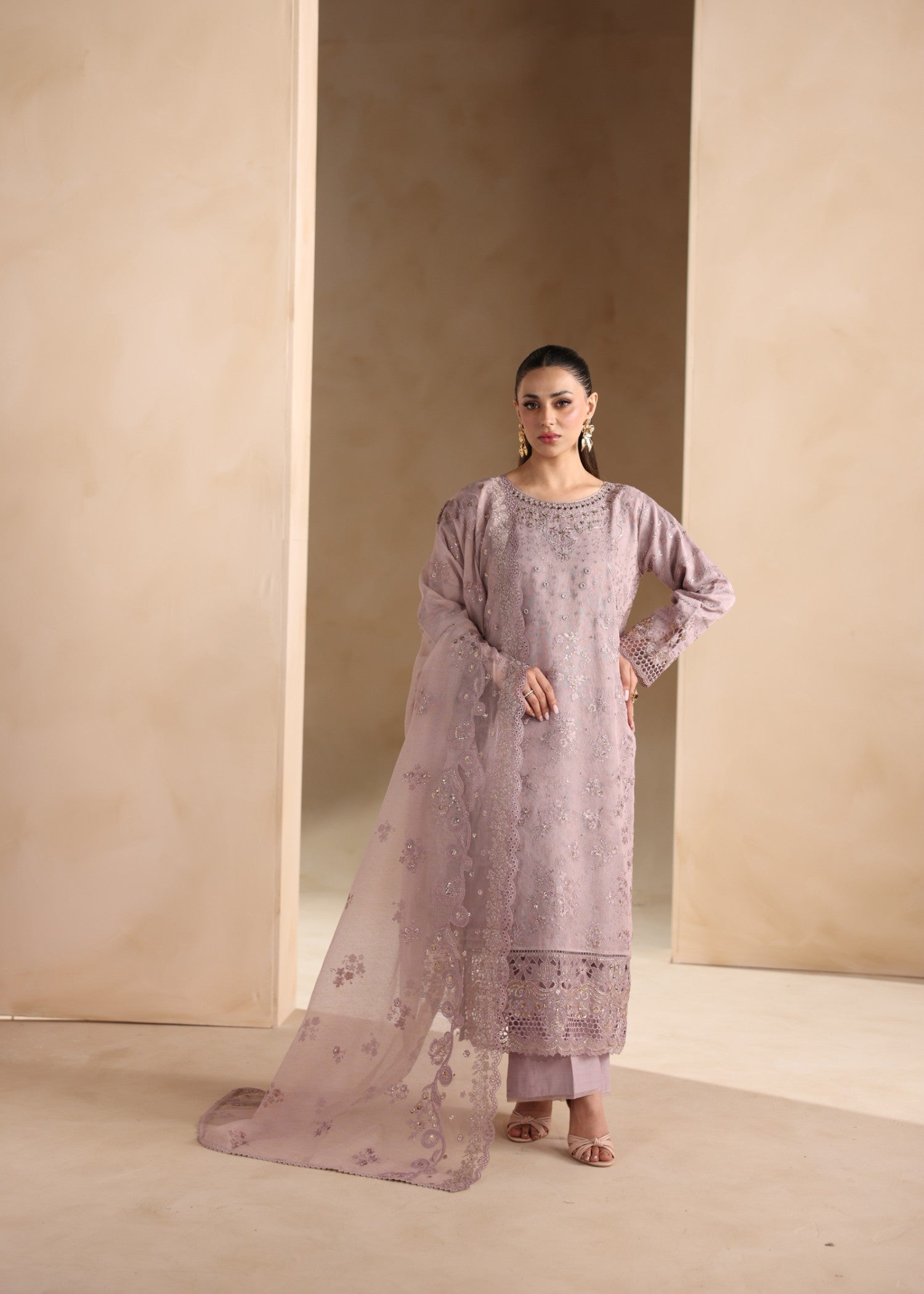 khaddi net Kurta Set in Purple taupe