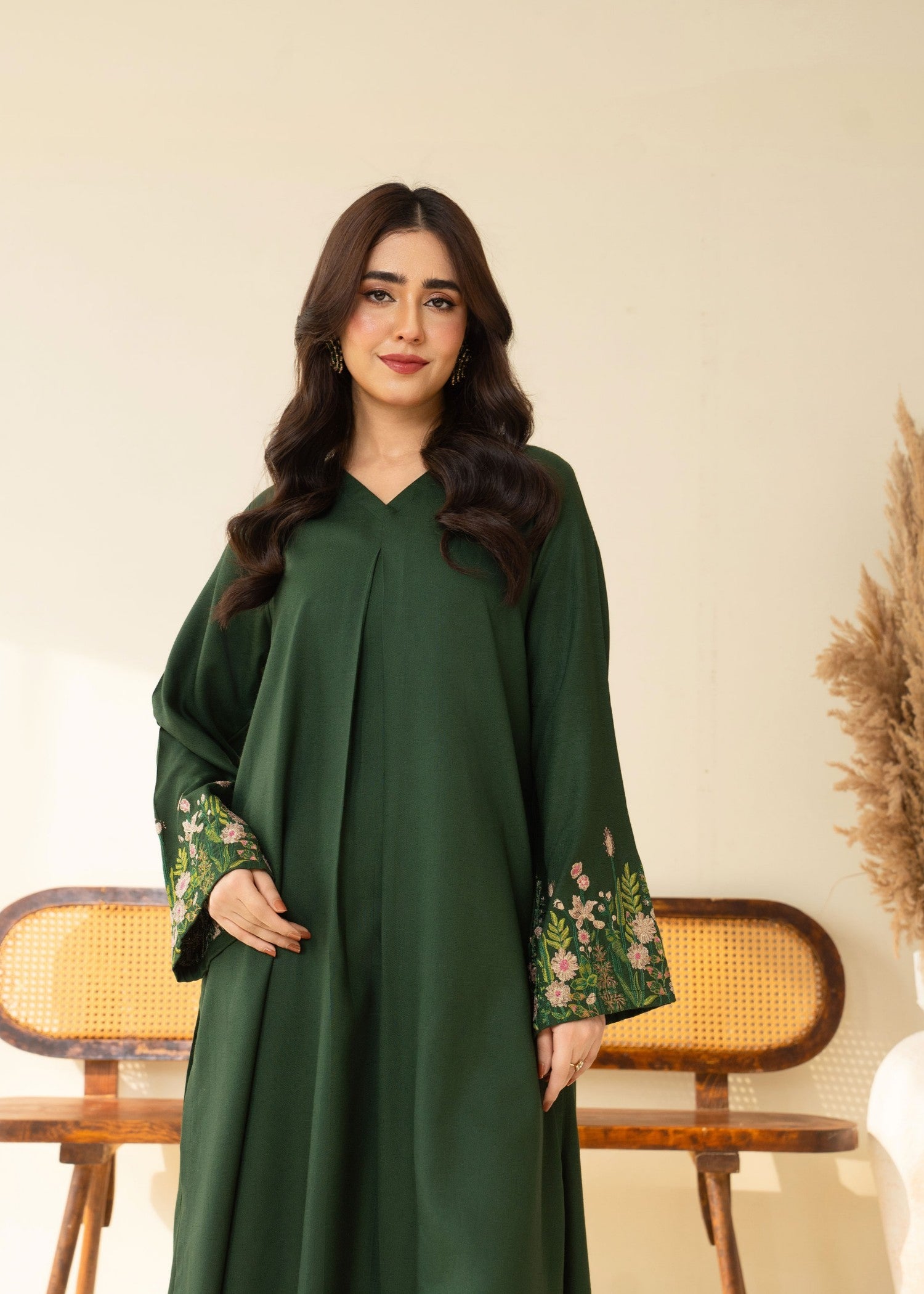 lawn cotton Kurta Set in Bottle green