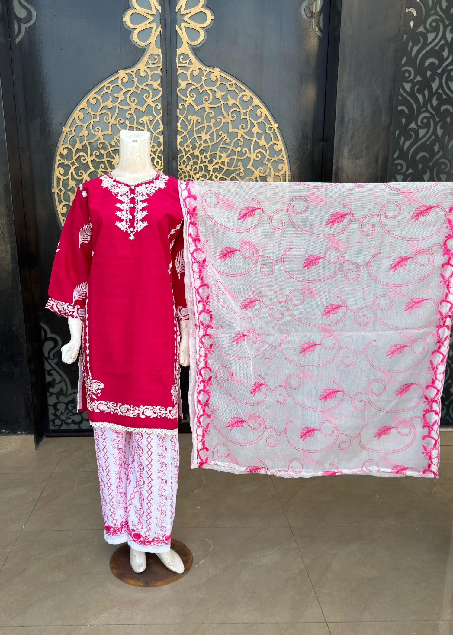 pure cotton Kurta Set in Shocking pink