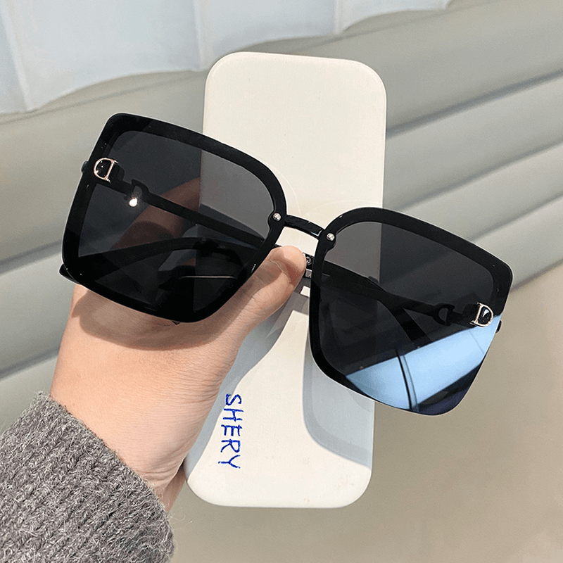 Sunglasses with Black Letters, Square-Shaped Glasses, Anti-Ultraviolet Sunglasses