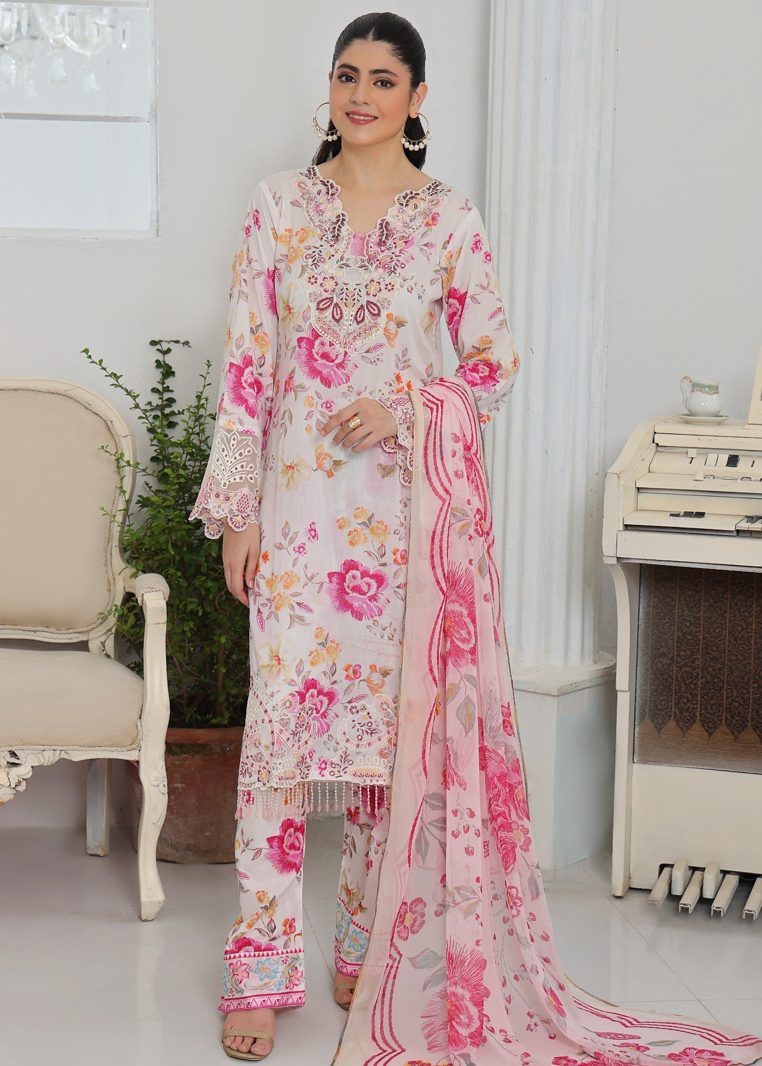 lawn Unstitched in Pink lace