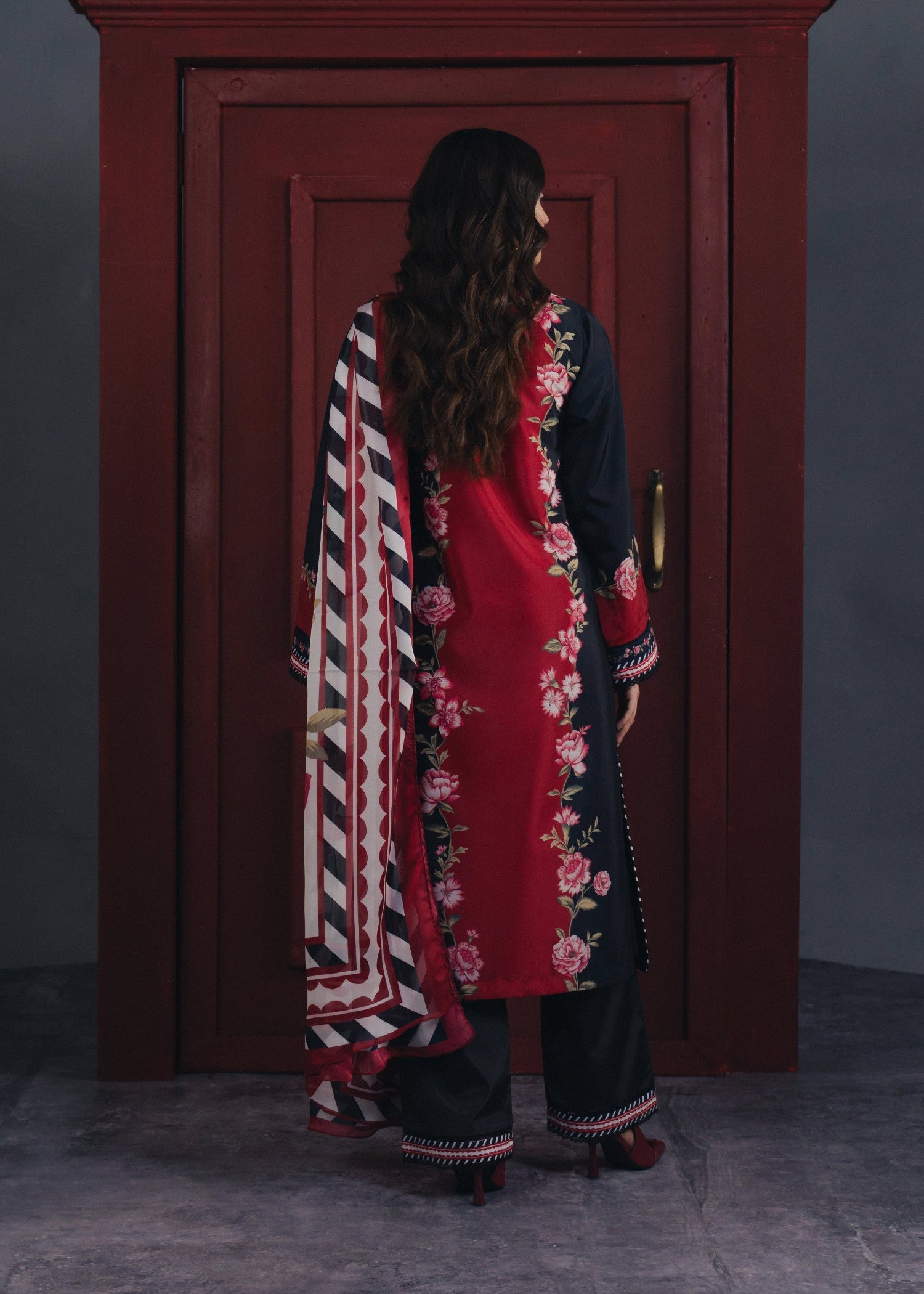 crepe Kurta Set in Maroon
