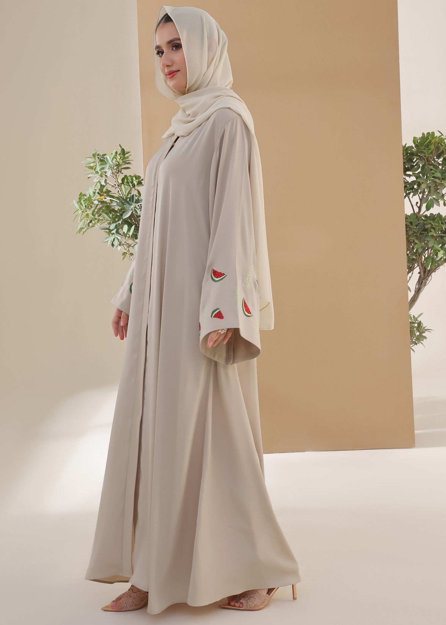 nidha Abaya in Pearl white