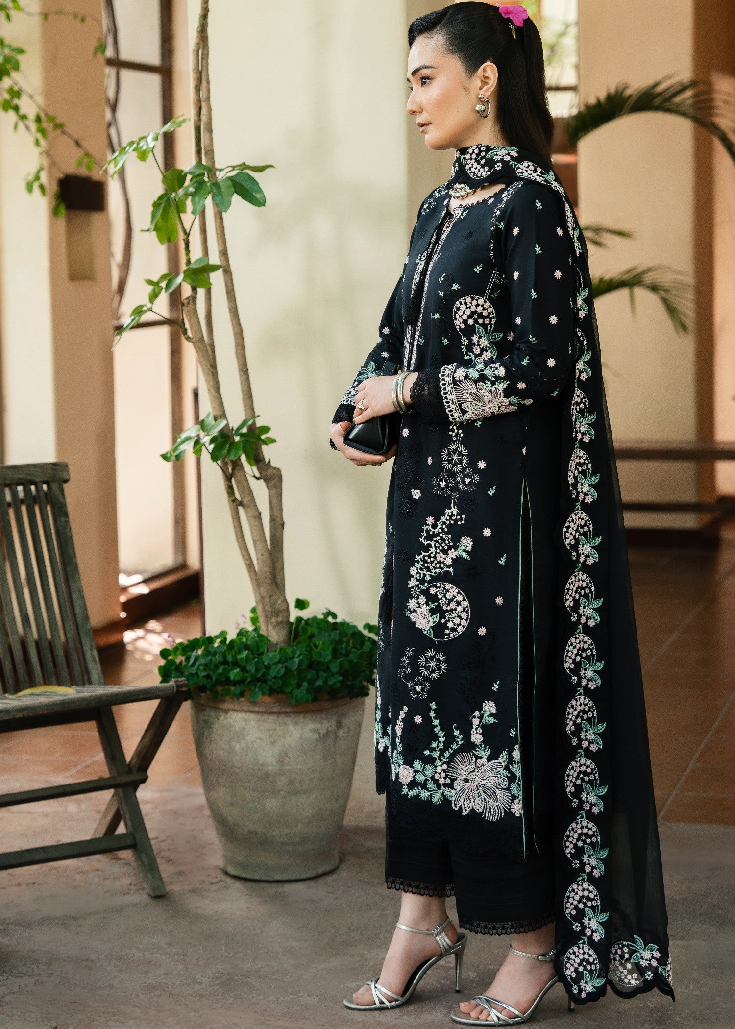 lawn Kurta Set in Black, ivory, moss green