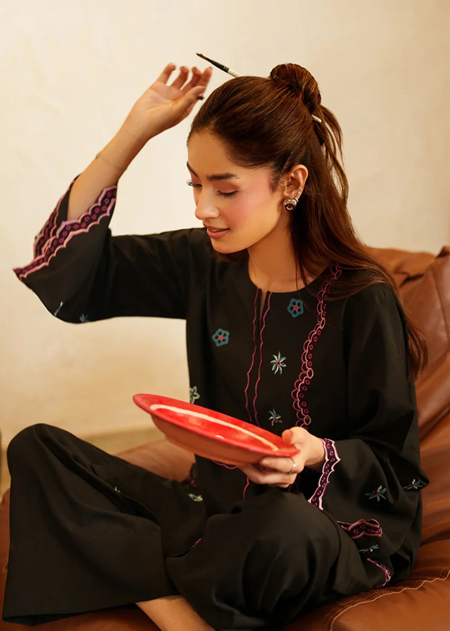 blended satin Kurta Set in Black