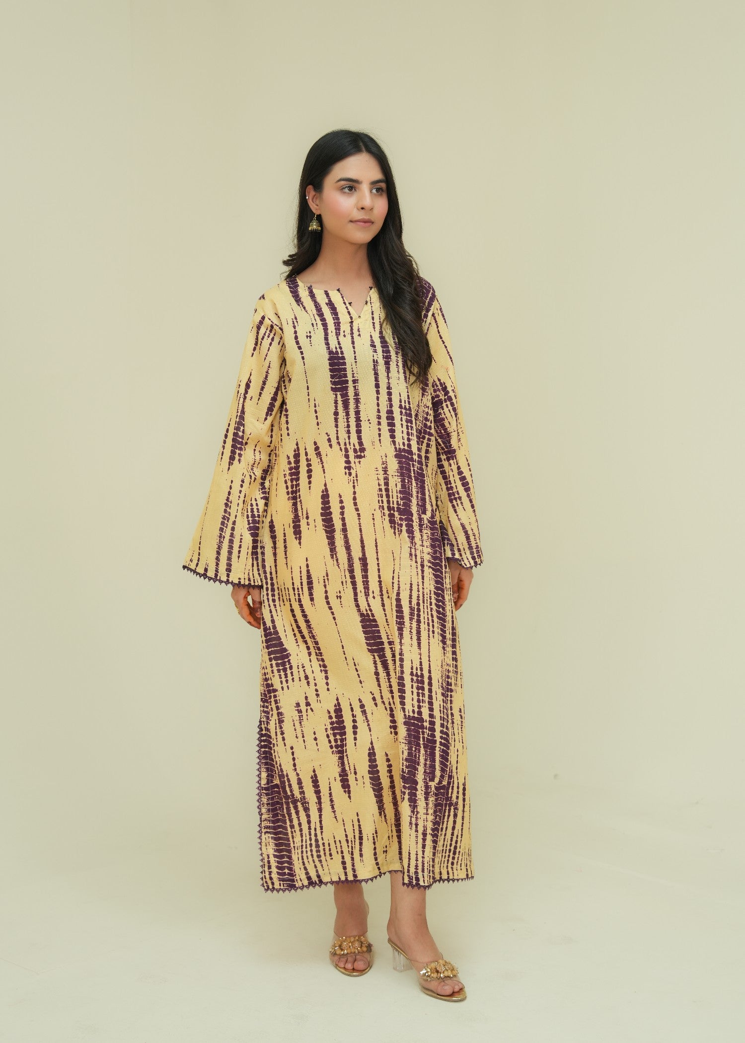 lawn Kaftan in Honey, egg plant