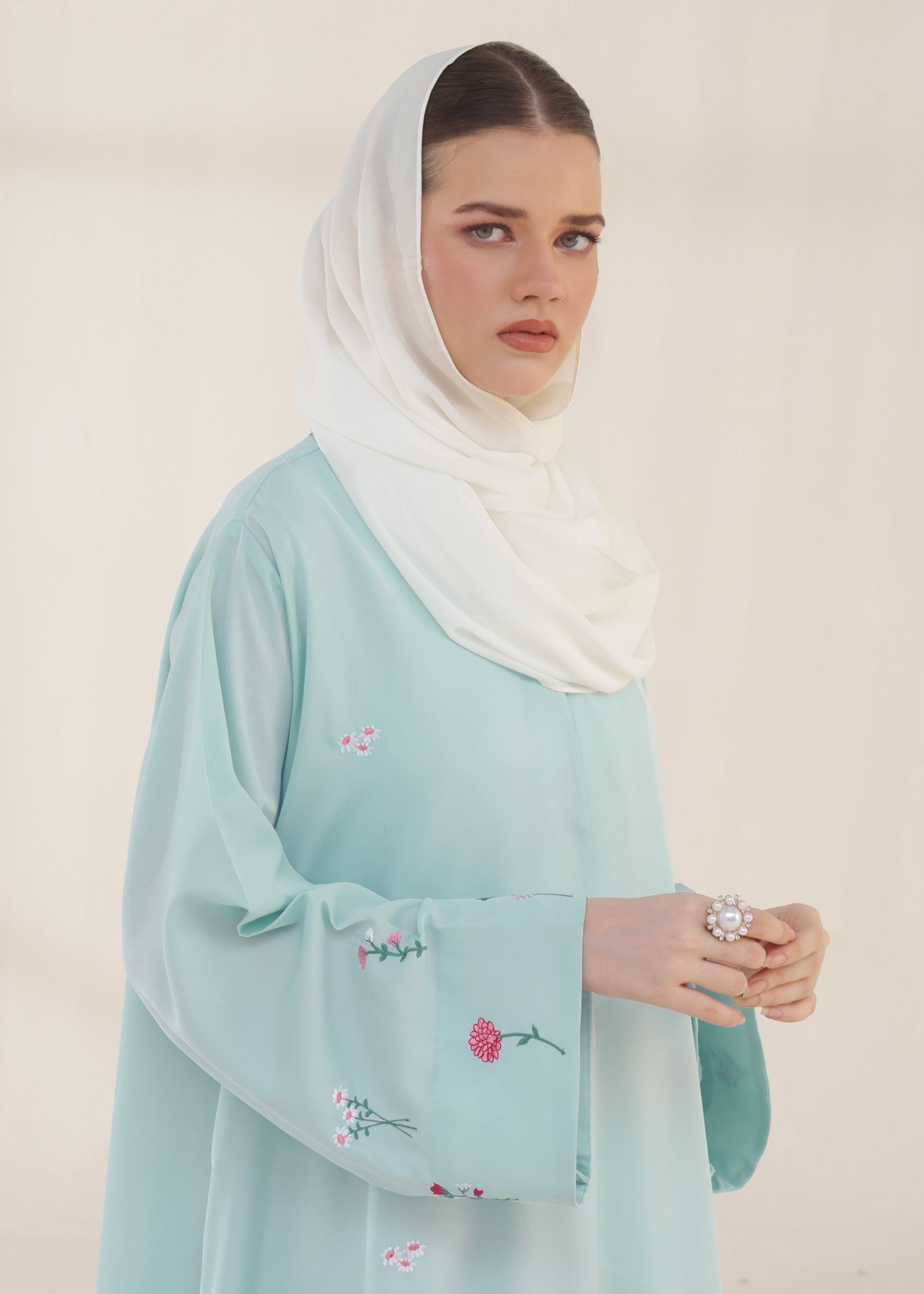 nidha Abaya in Frost blue