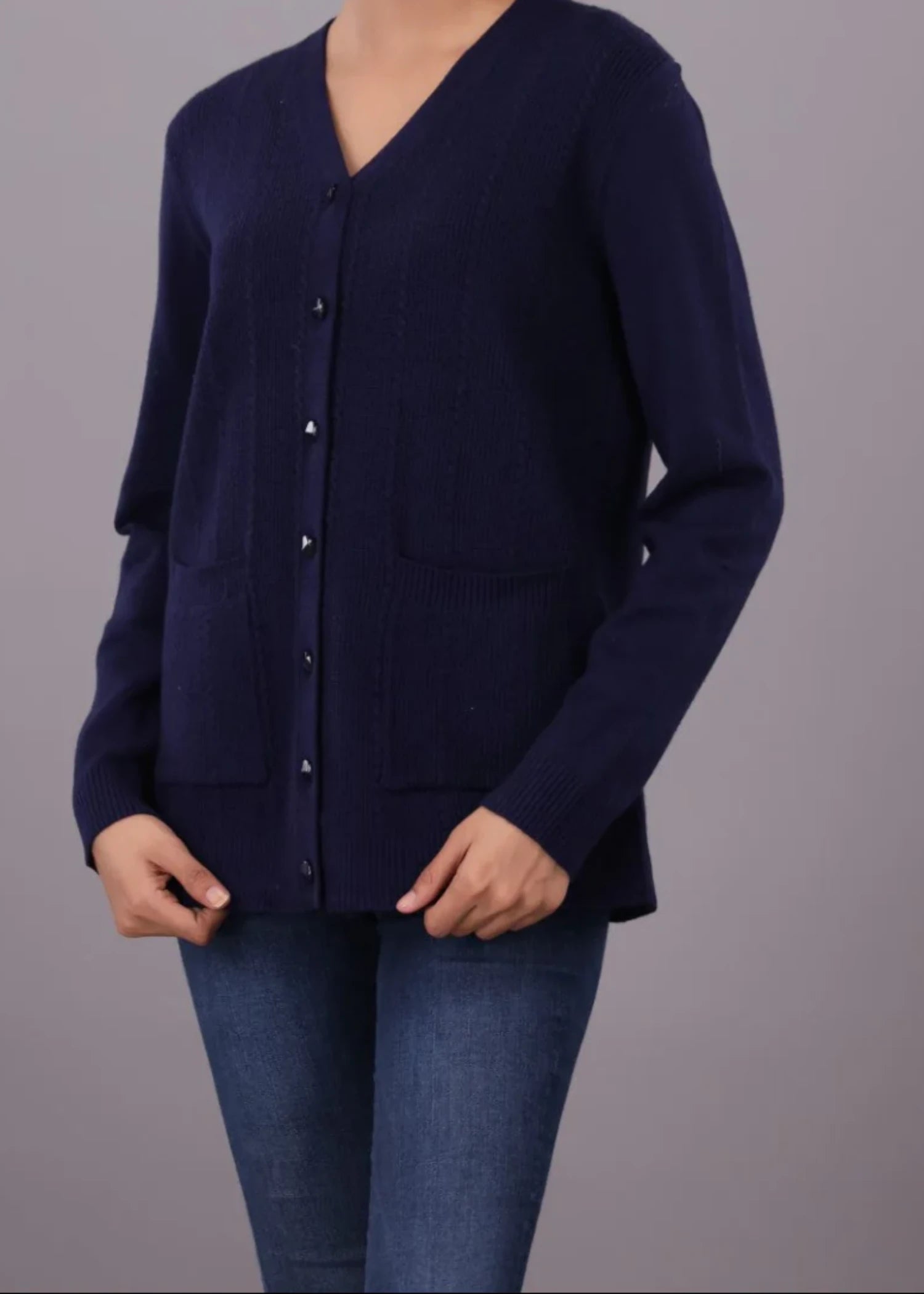 wool Cardigan in Charcoal black