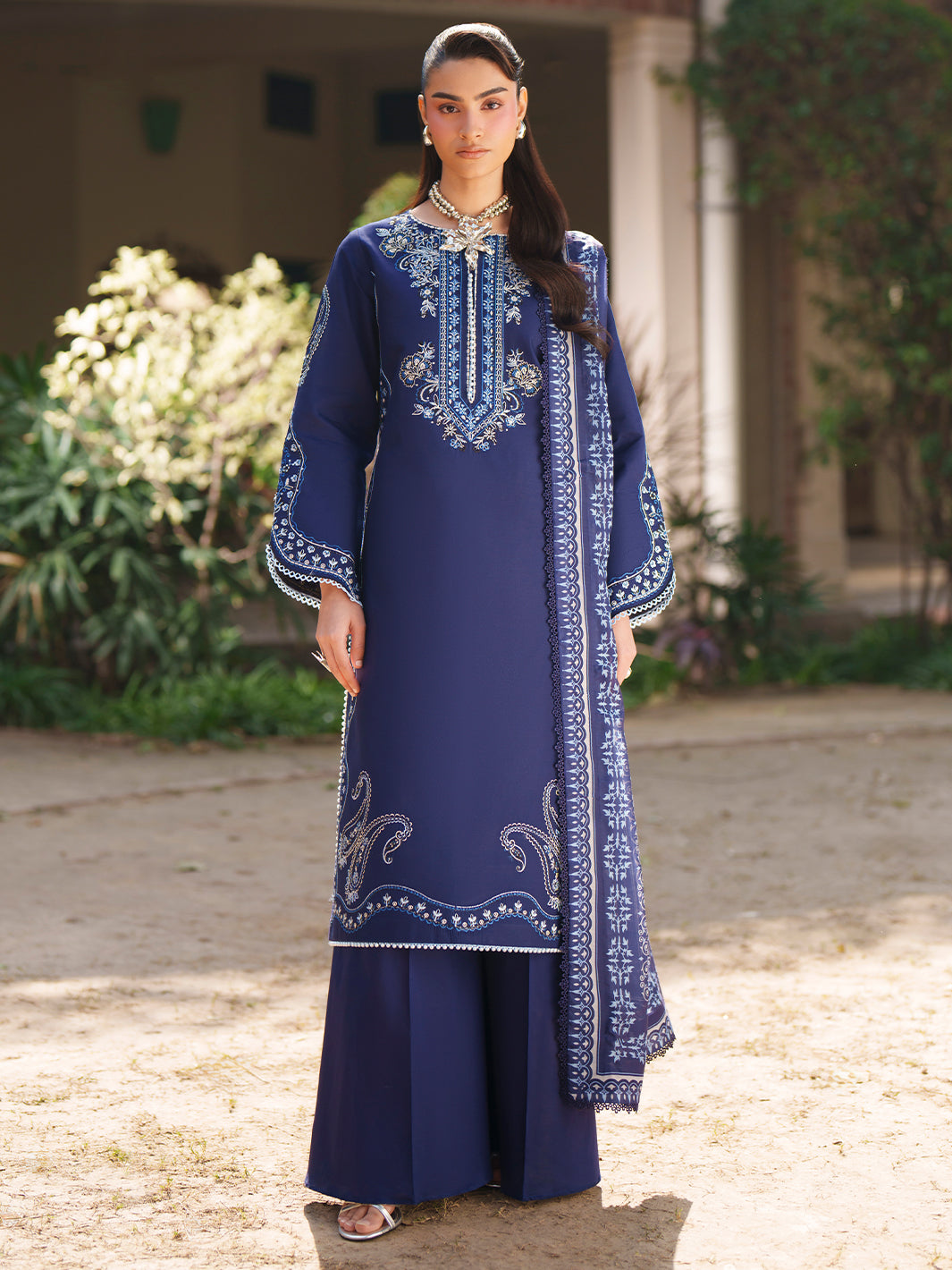 Fiona Lawn – F-06