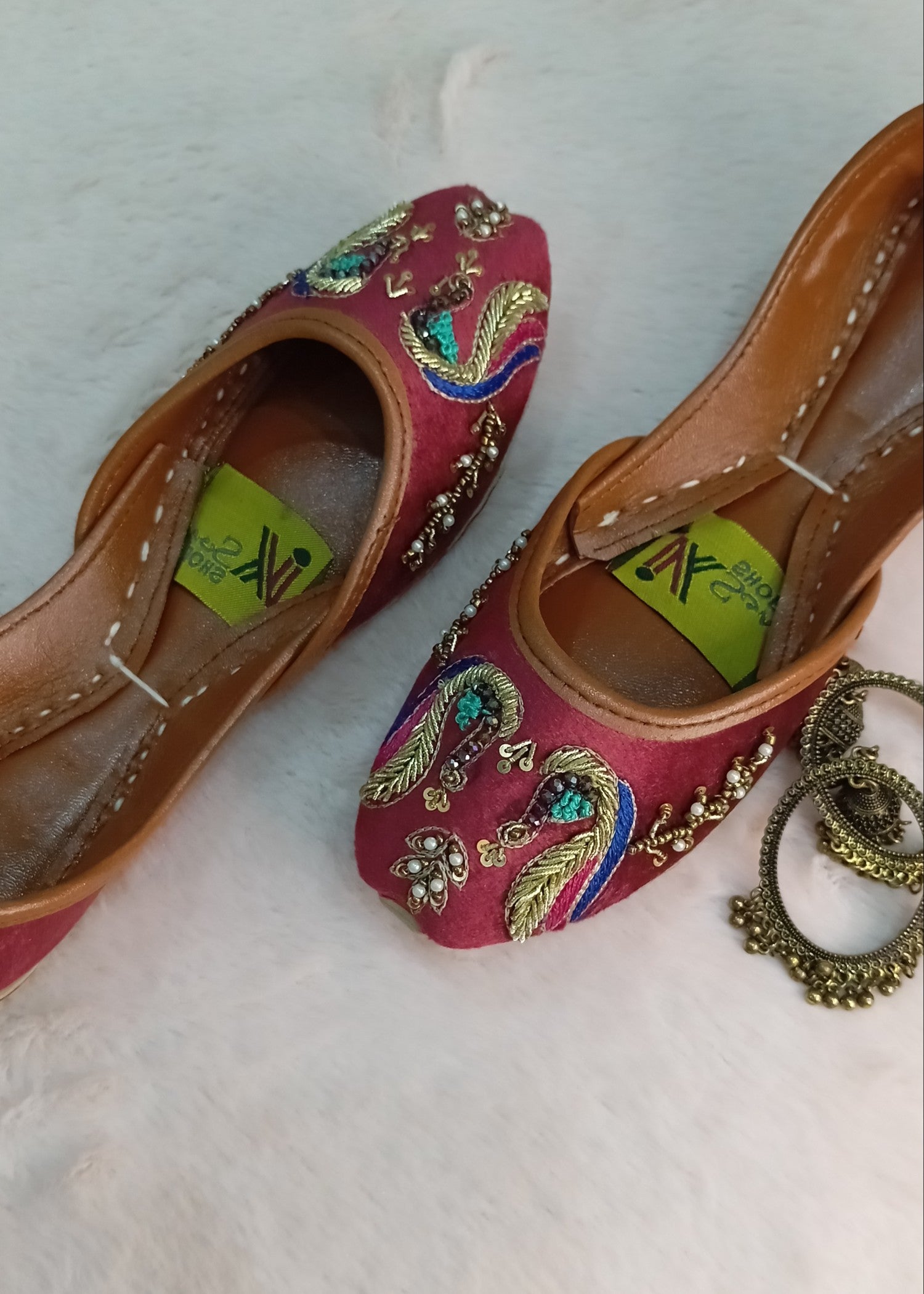 Khussa in Maroon by - High Quality Women Khussa VJW5247