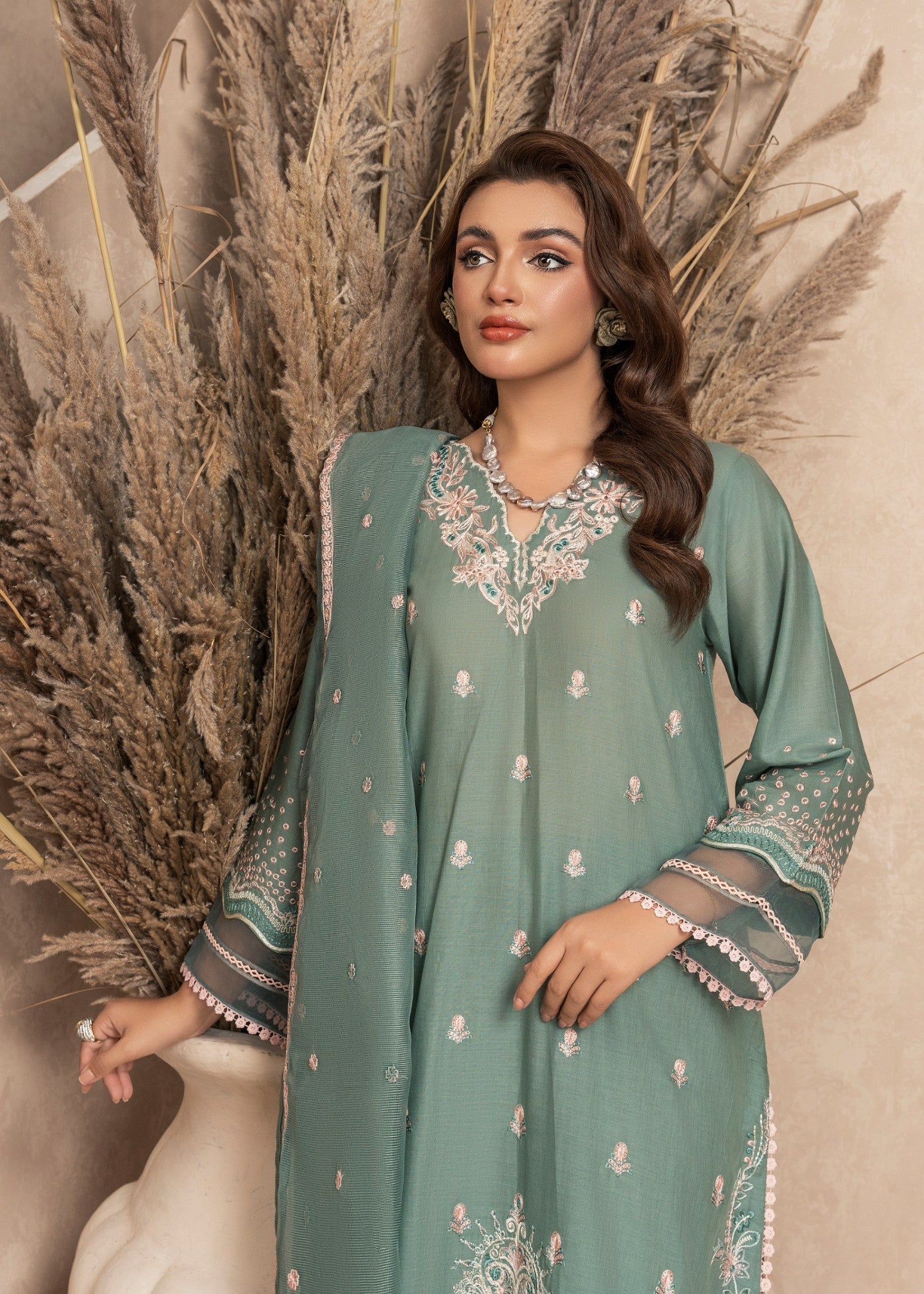 lawn Kurta Set in Pastel green