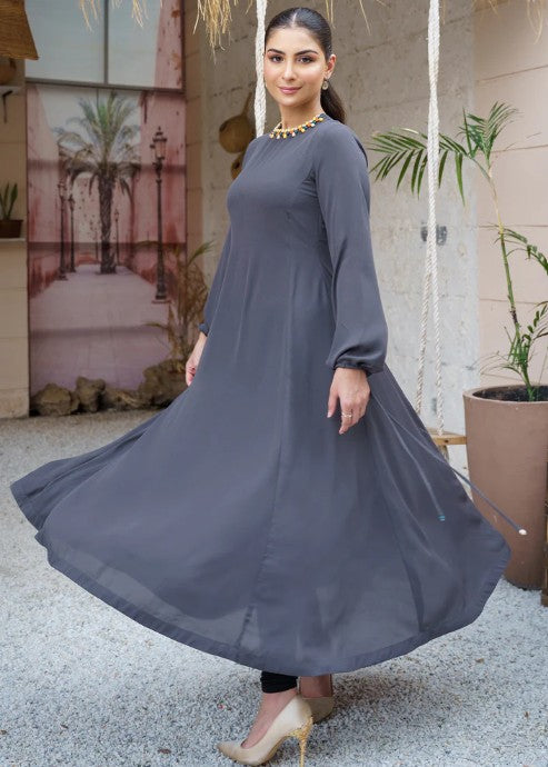 georgette Maxi in Dark grey
