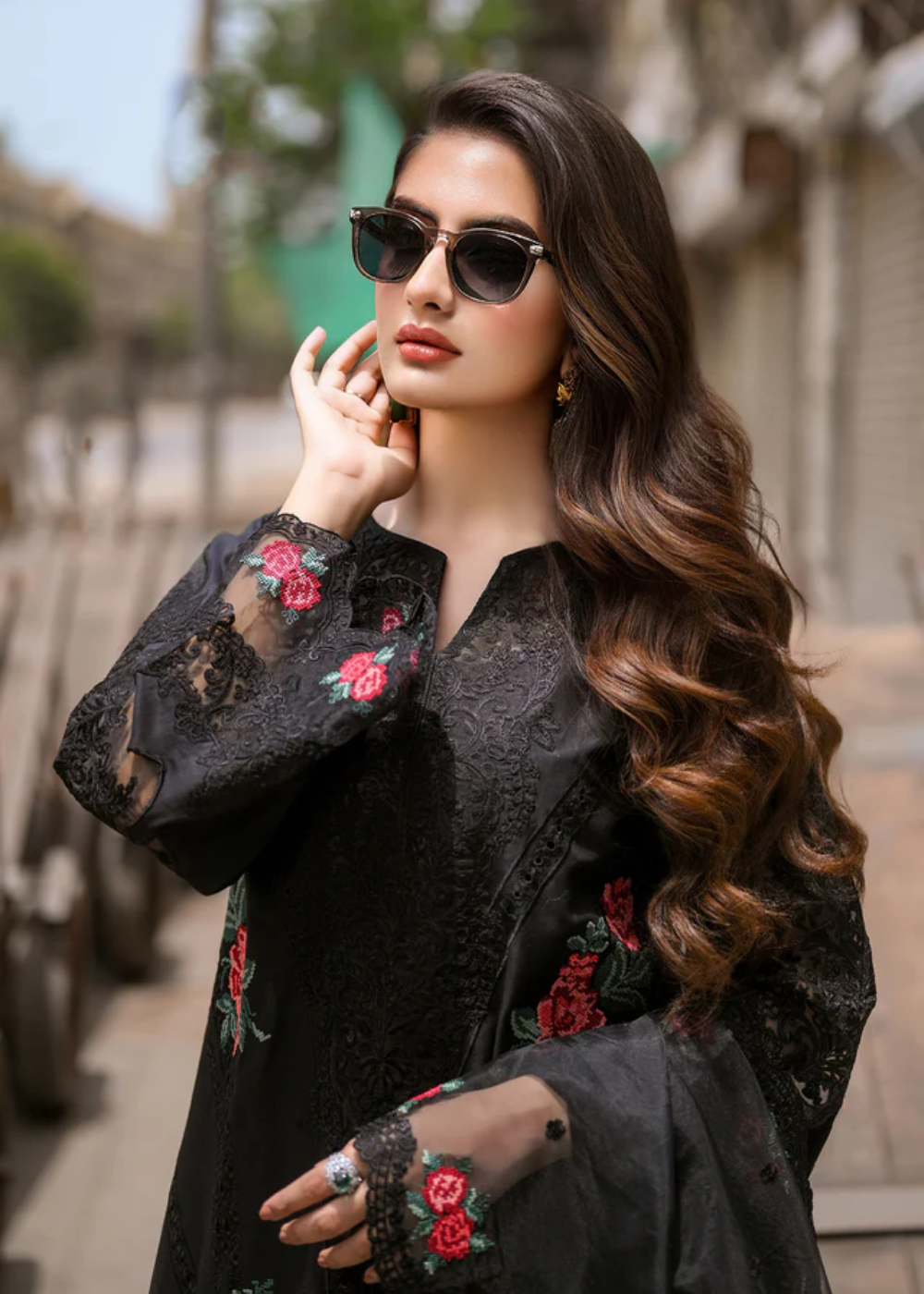 lawn Kurta Set in Deep black