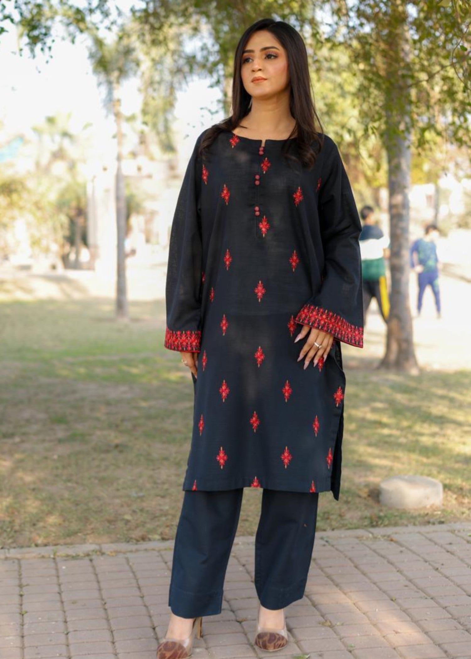 khaddar Kurta Set in Black