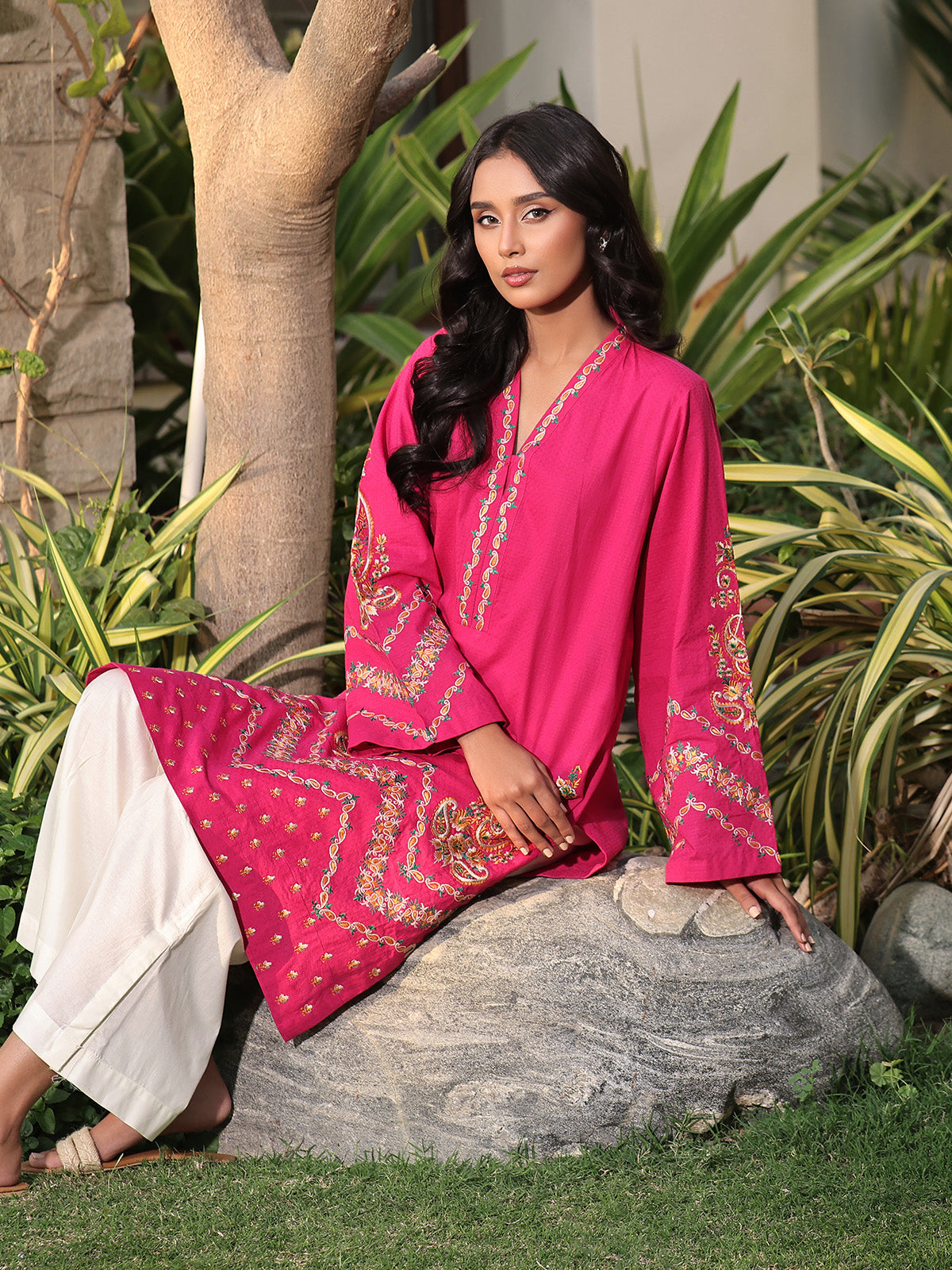 dobby Kurti in Hot pink