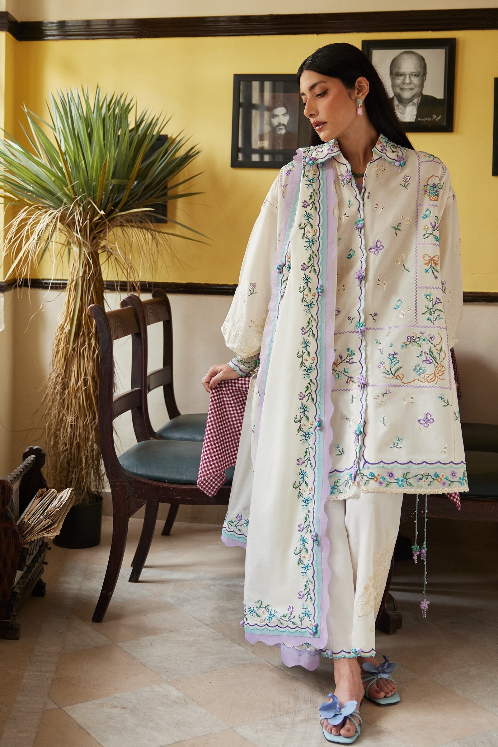 Festive Luxury Lawn – Ghost Orchid Whisper (Z-07)