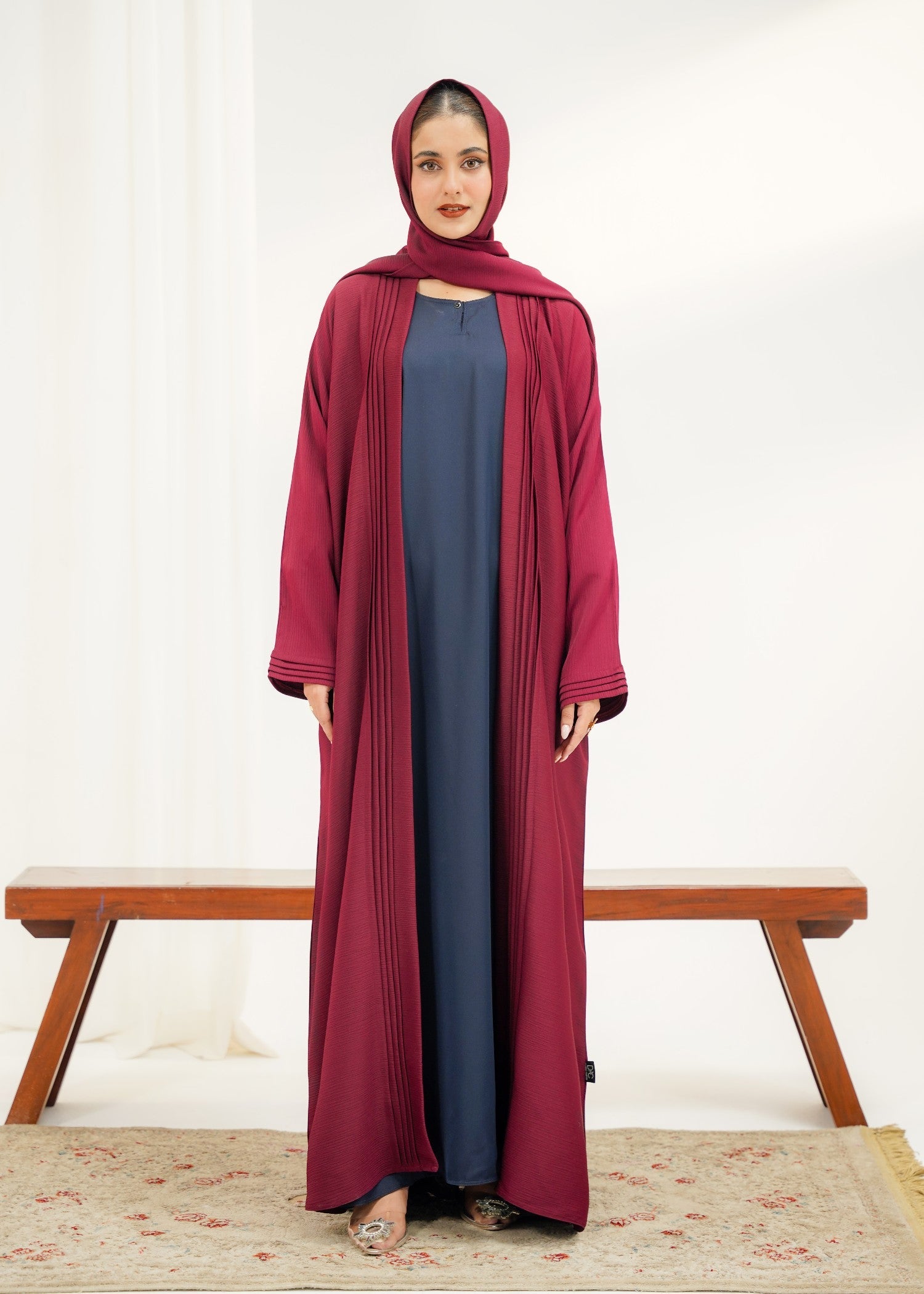polyester Abaya in Burgundy
