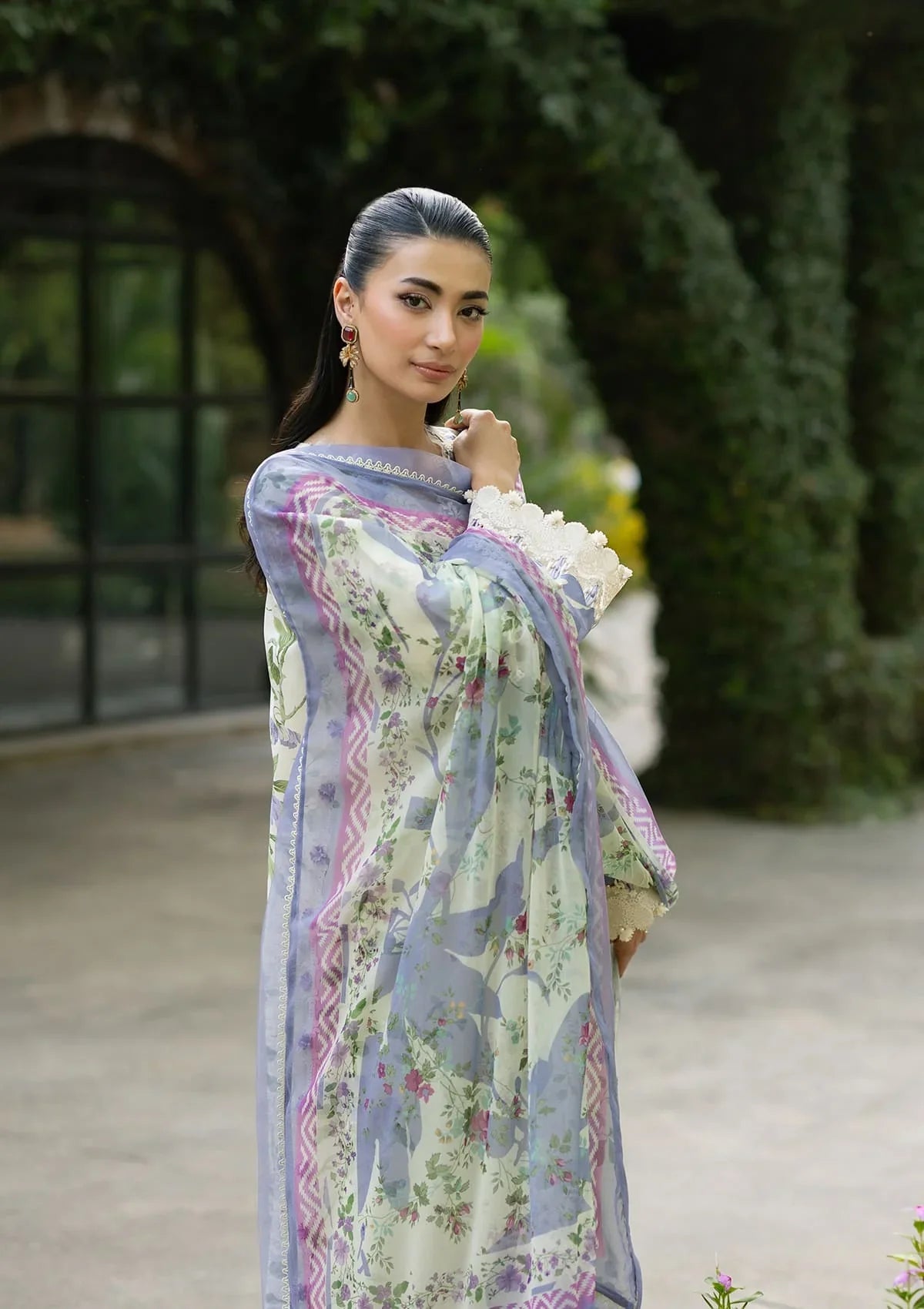 Signature Lawn Edit – 3b Katie