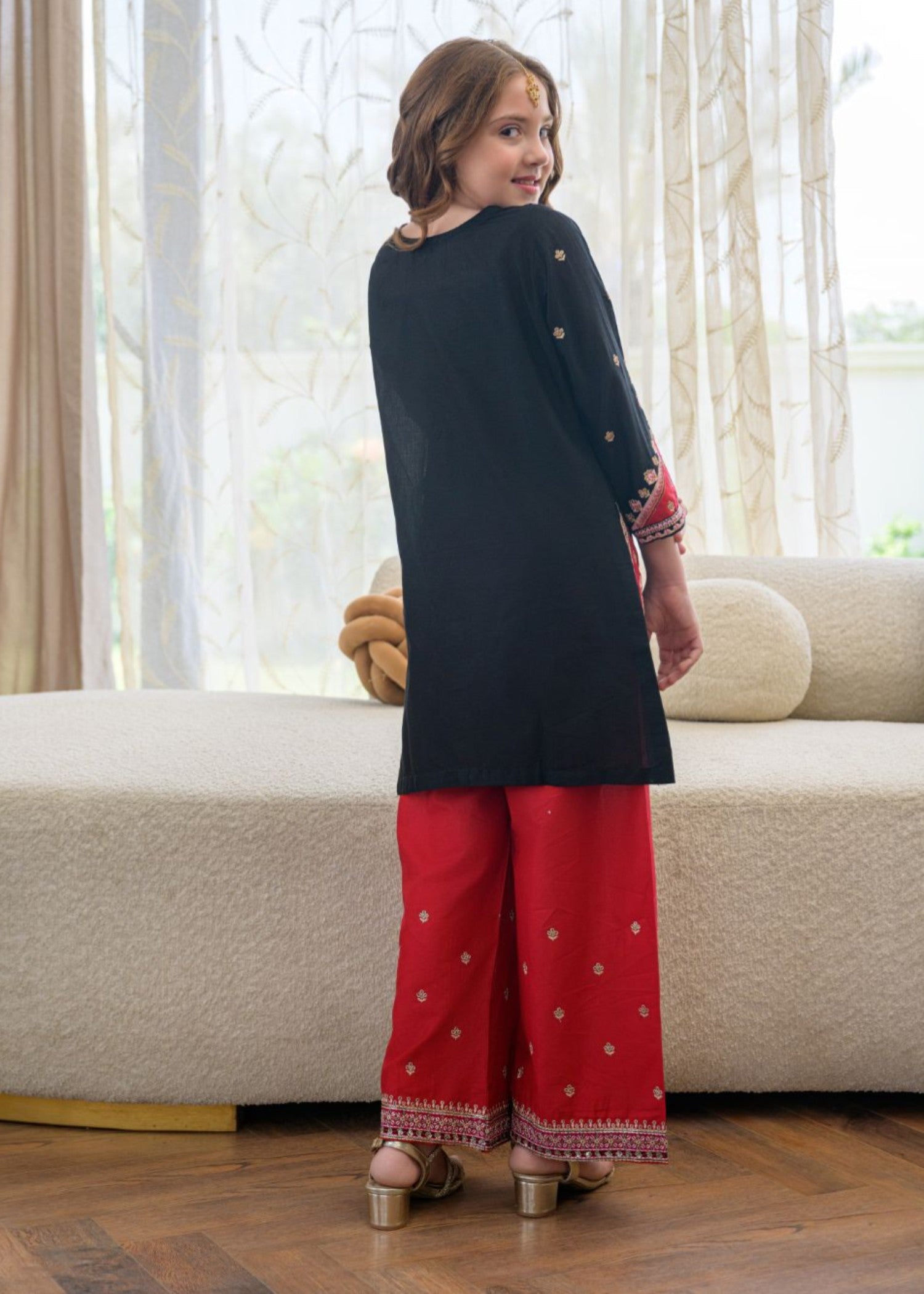lawn Kurta Set in Black, red
