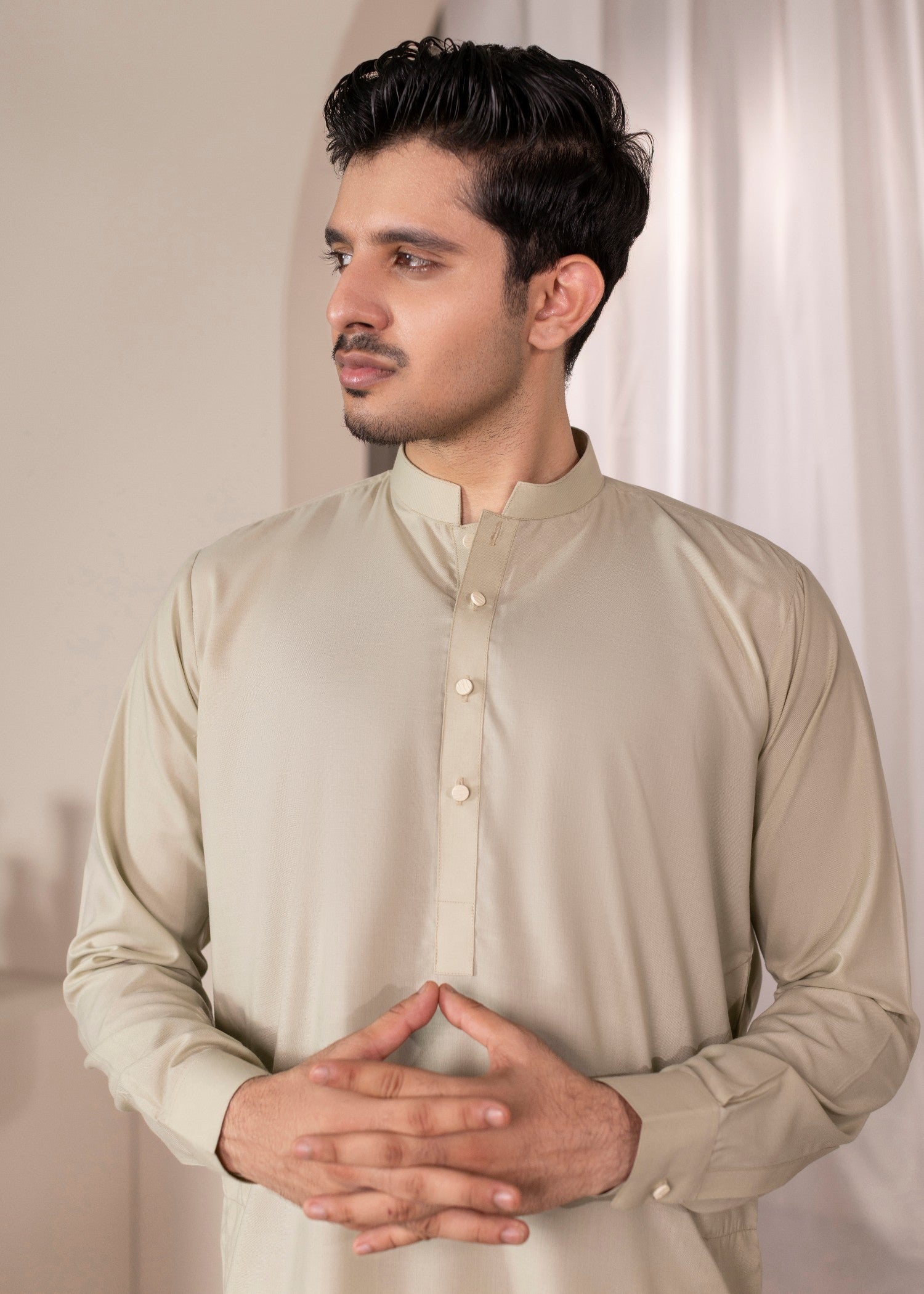 wash & wear Kurta Set in Alabaster