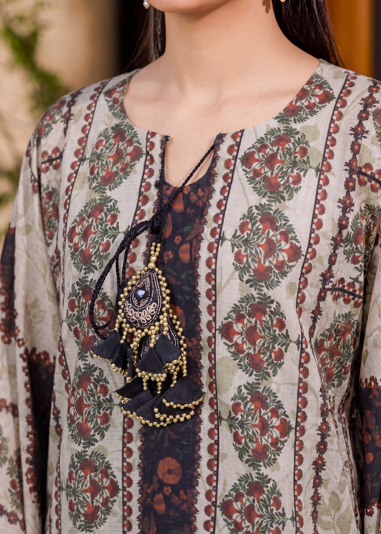 textured lawn Kaftan in Multi