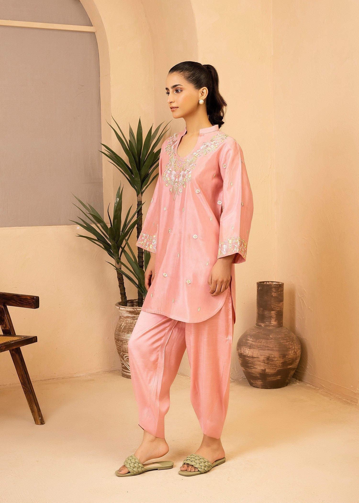 medium silk Kurta Set in Peach pink