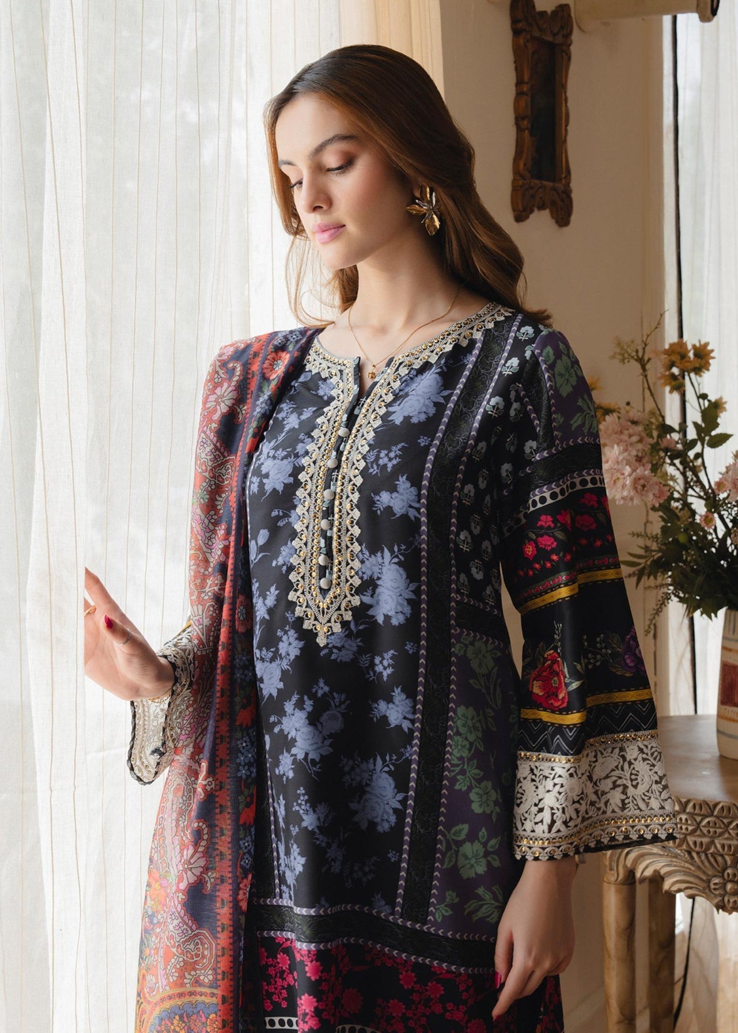 silk crepe Kurta Set in Black, midnight blue, maroon