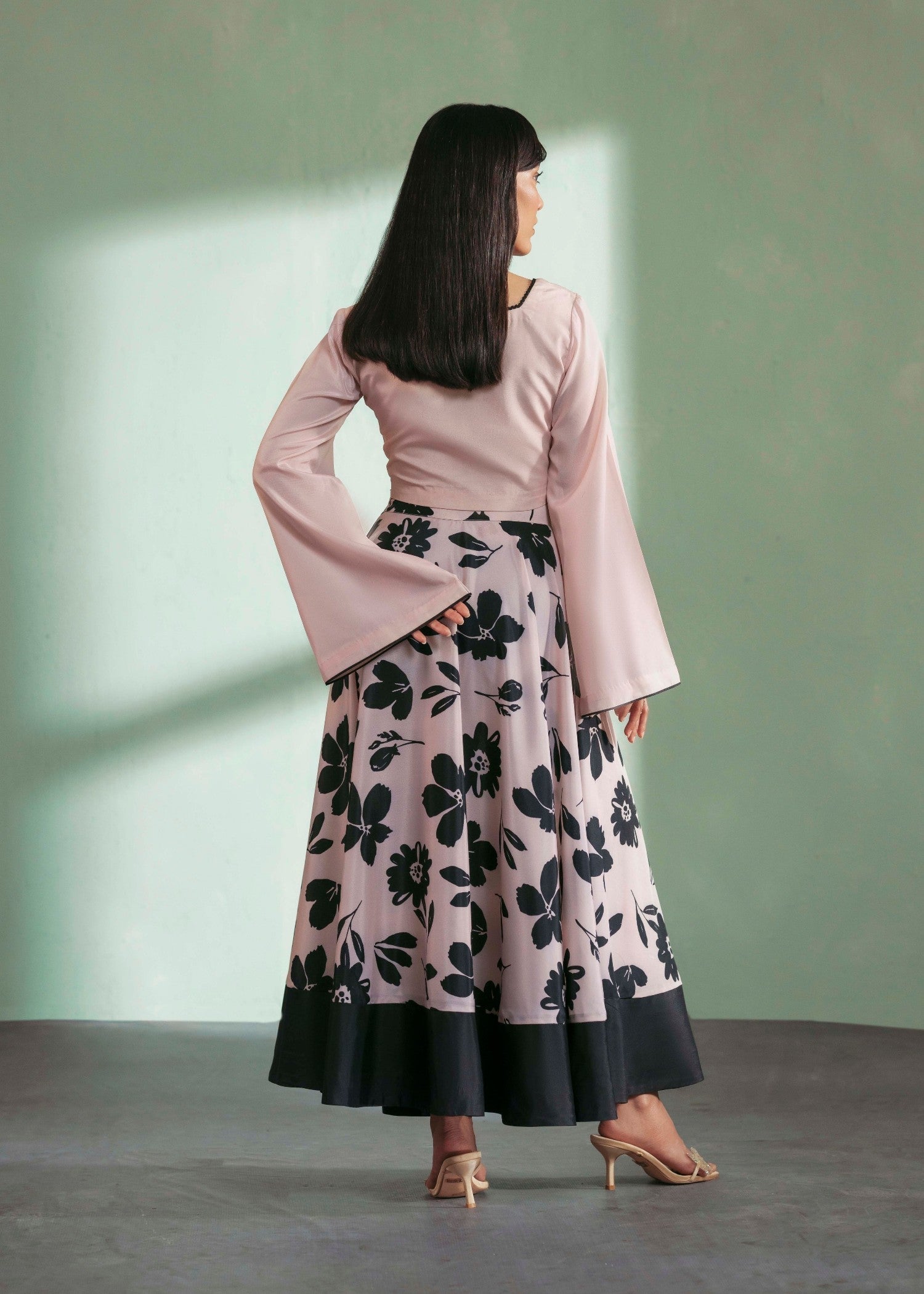 crepe Skirt in Beige