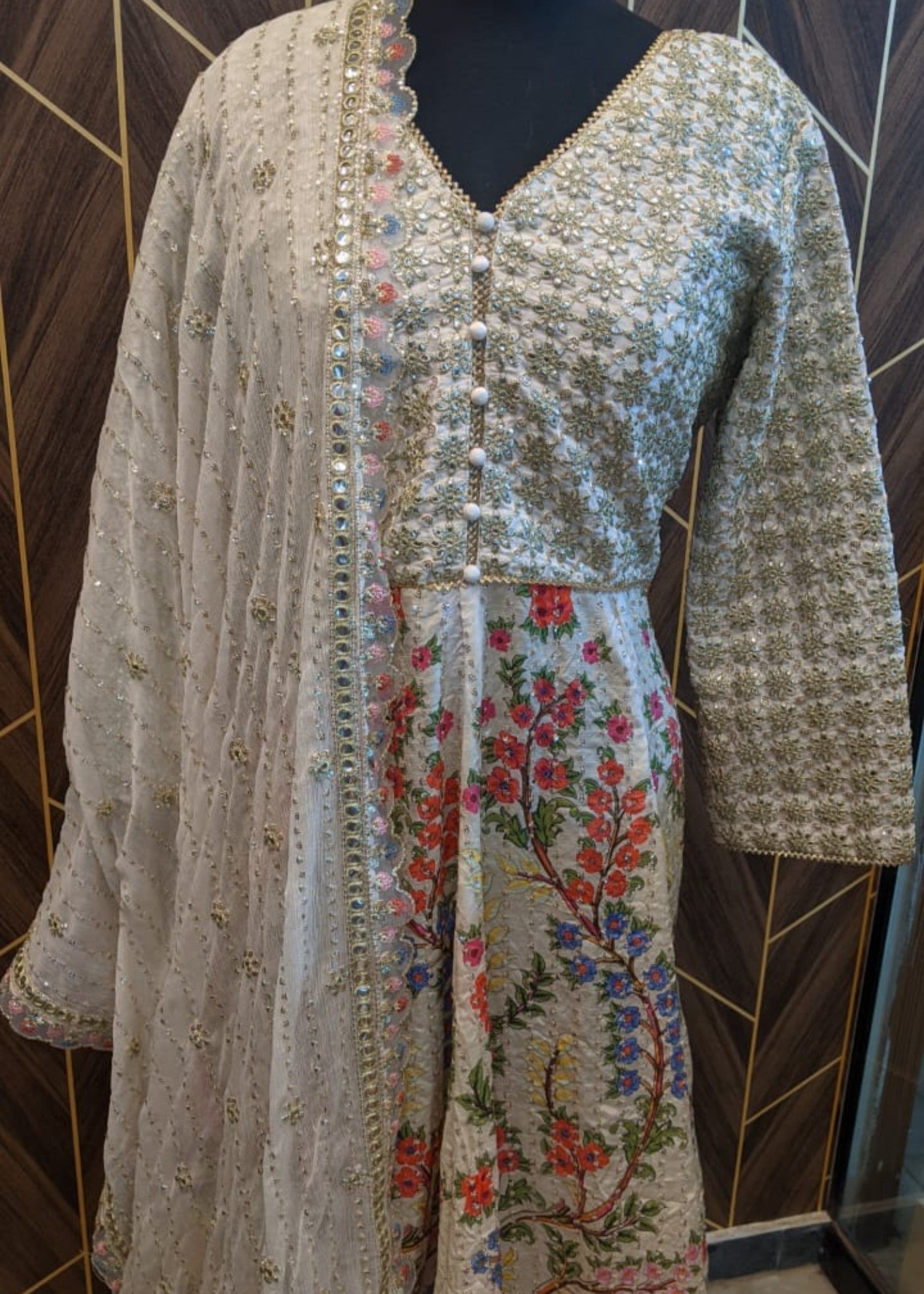 raw silk Maxi in Off-white