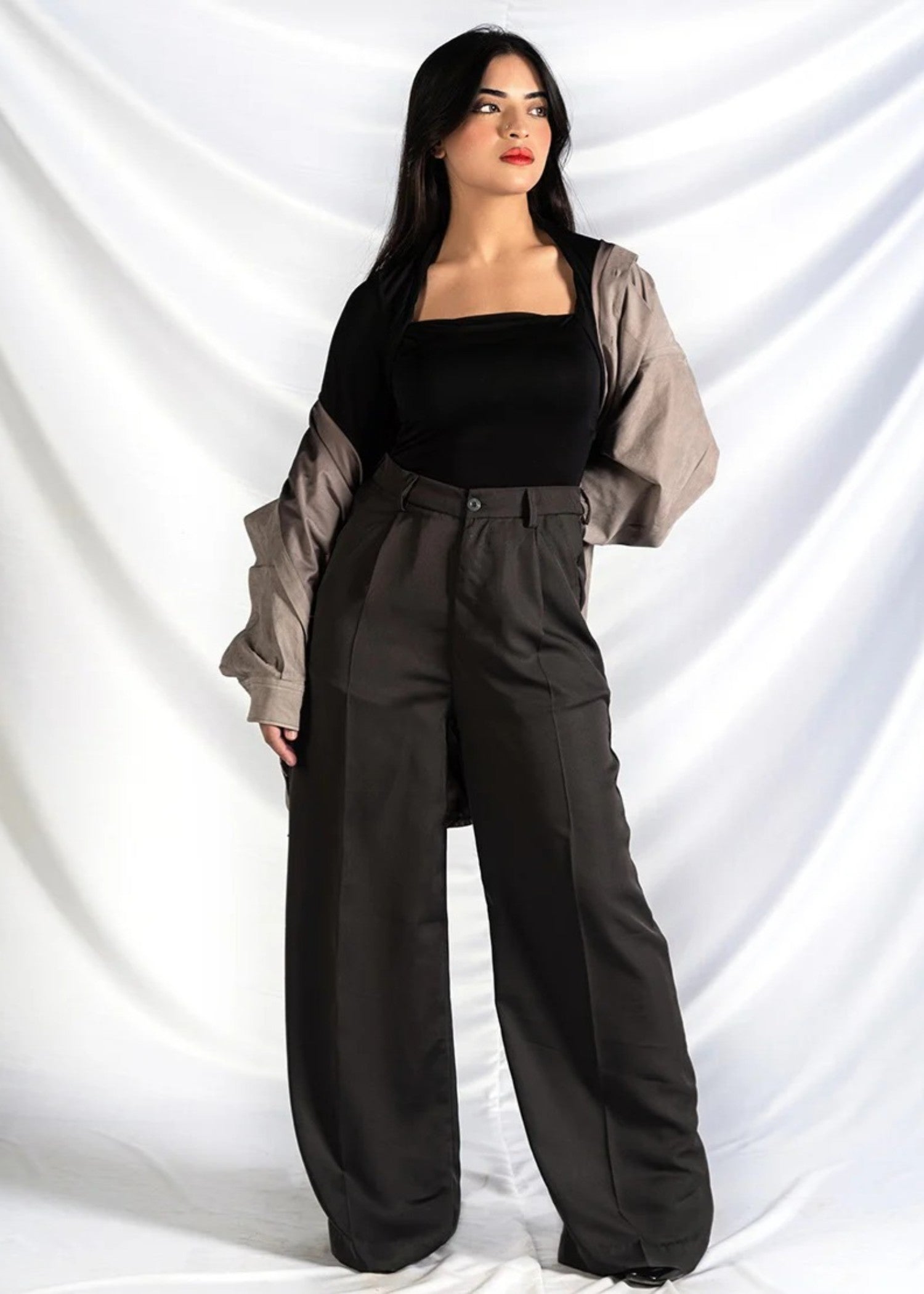 georgette Pants in Dark grey