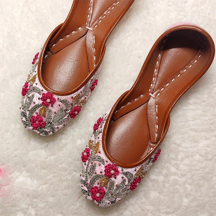 Khussa in Pink by - High Quality Women Khussa CAH7558