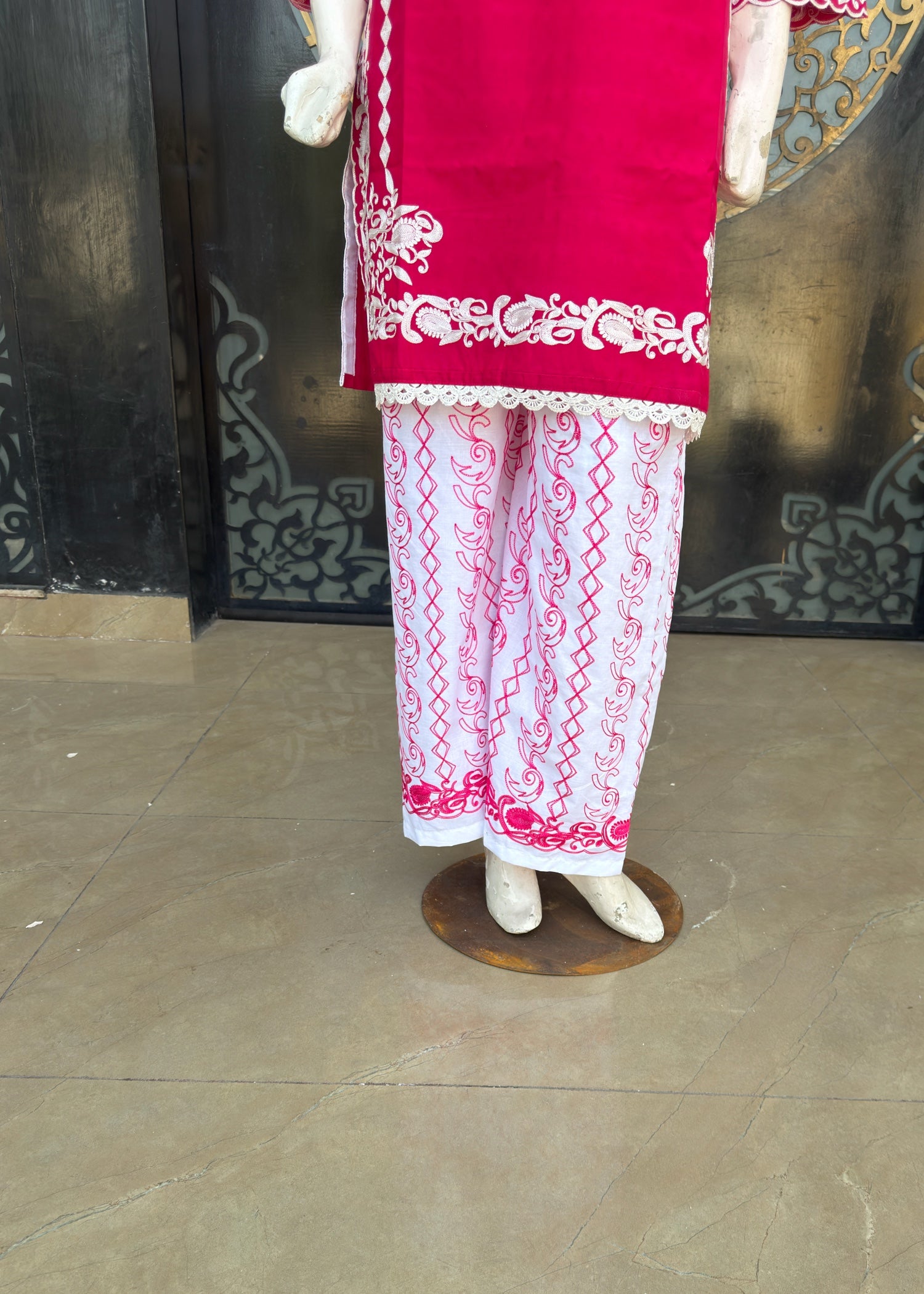 pure cotton Kurta Set in Shocking pink