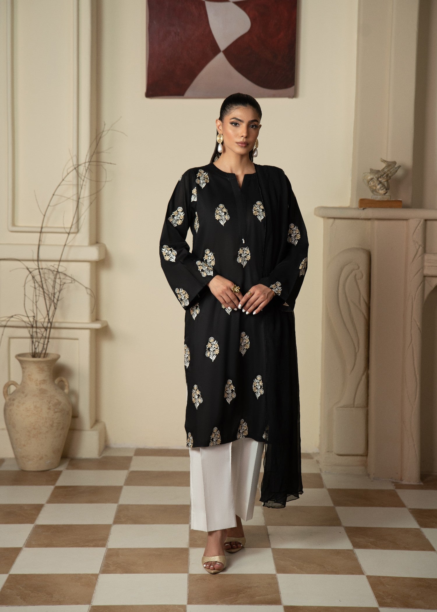 cotton Kurta Set in Black, white