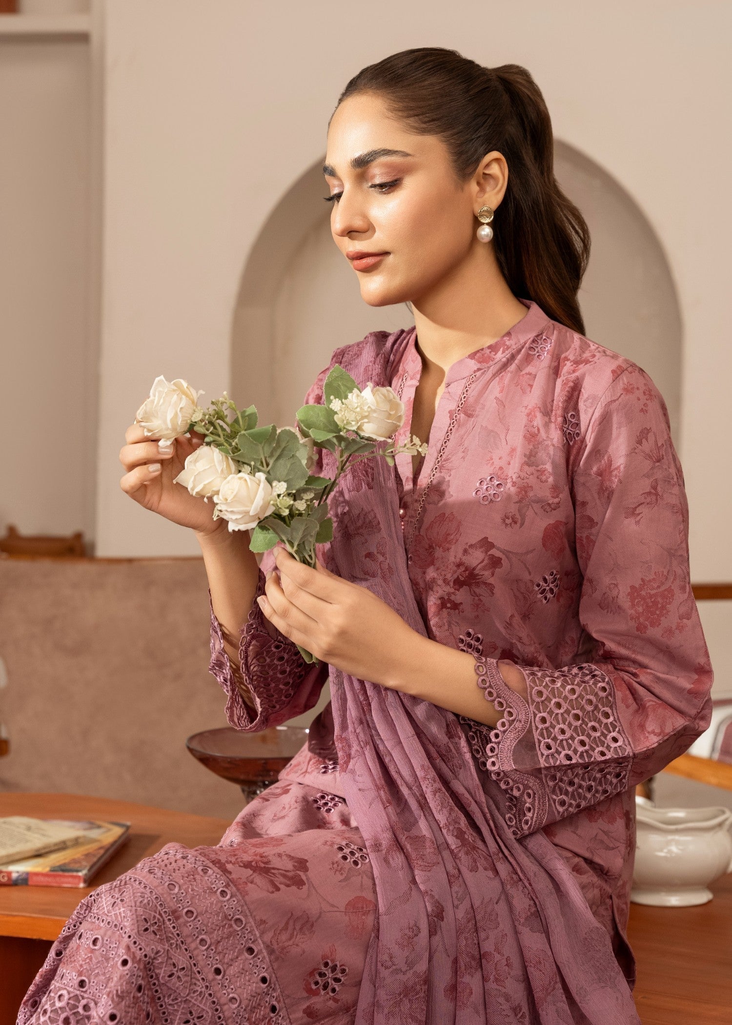lawn Kurta Set in Mauve pink