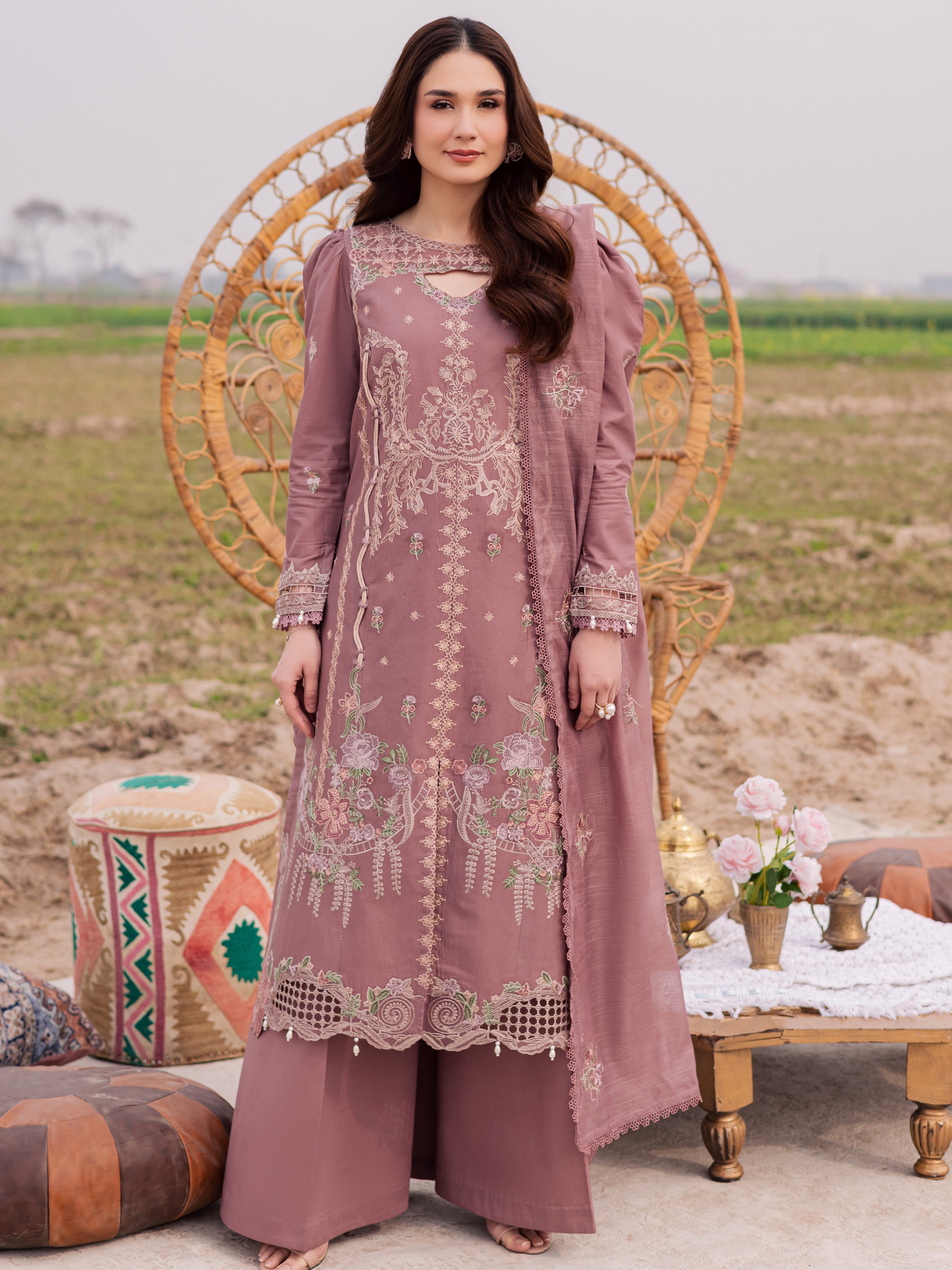 Dil-e-Raqsum Lawn – DQ-05
