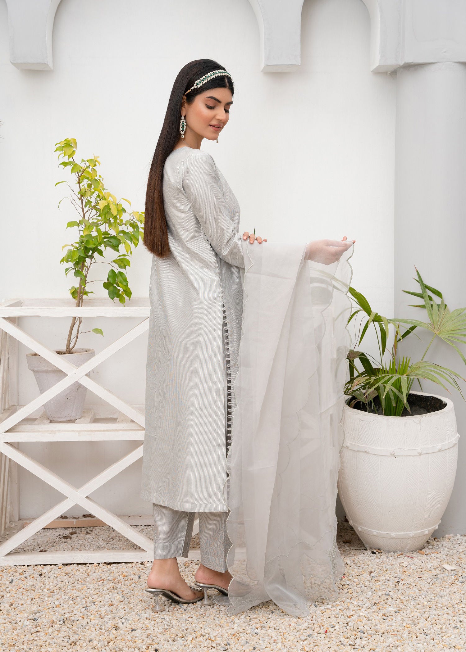 khaddi silk Kurta Set in Silver