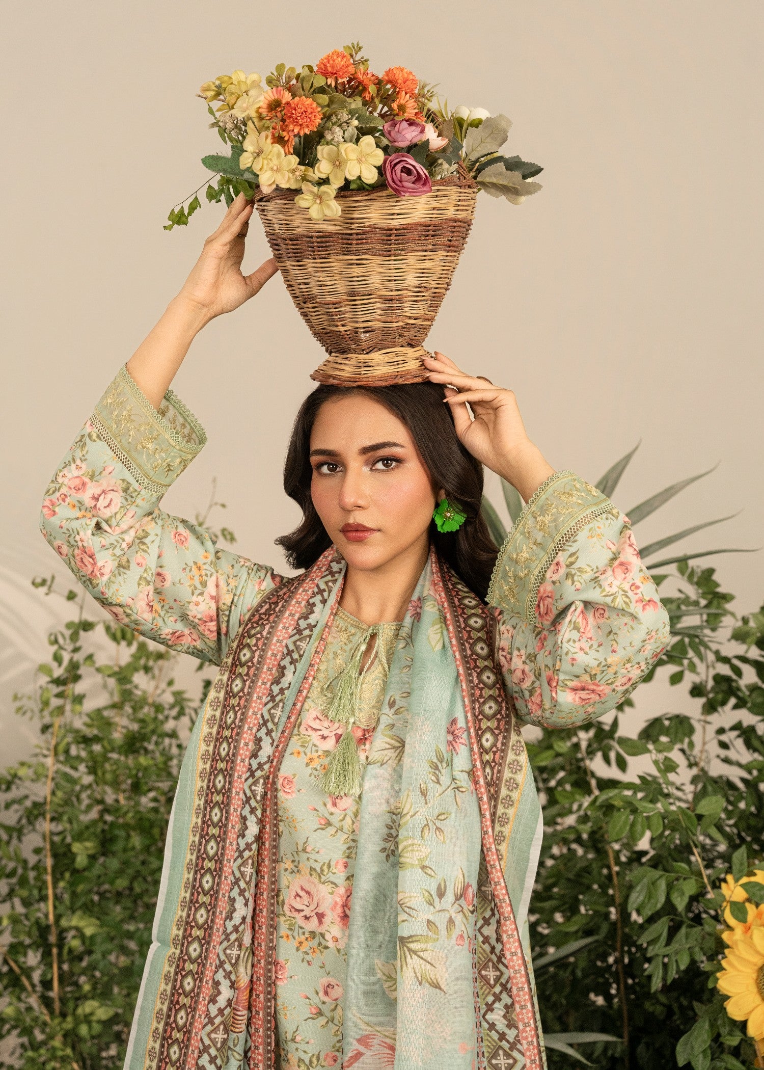 khaddar Kurta Set in Pistachio green, multi