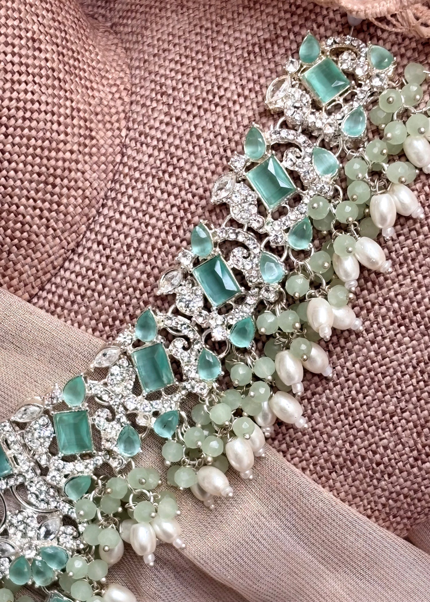 Jewelry Set in Mint green Color by - Trendy Women Jewelry Set VKY5194