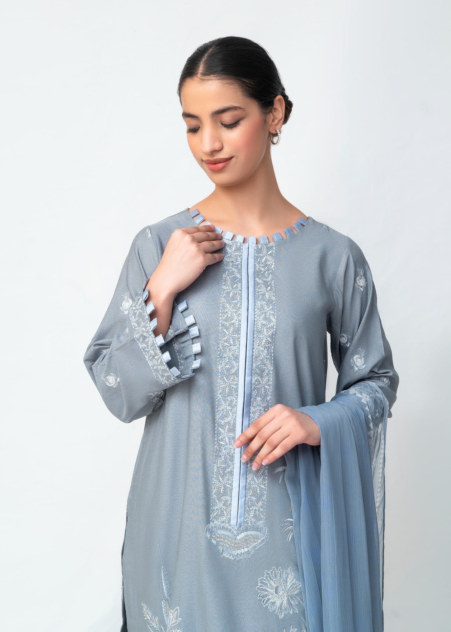 karandi Kurta Set in Cool grey