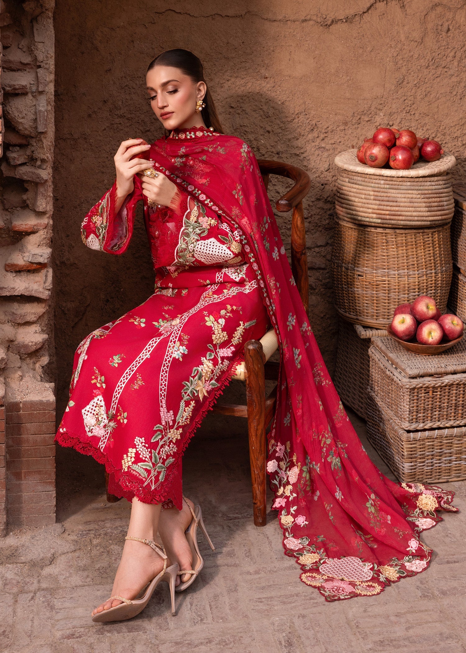 Breeze Festive Luxury Lawn – ROSE-6-A