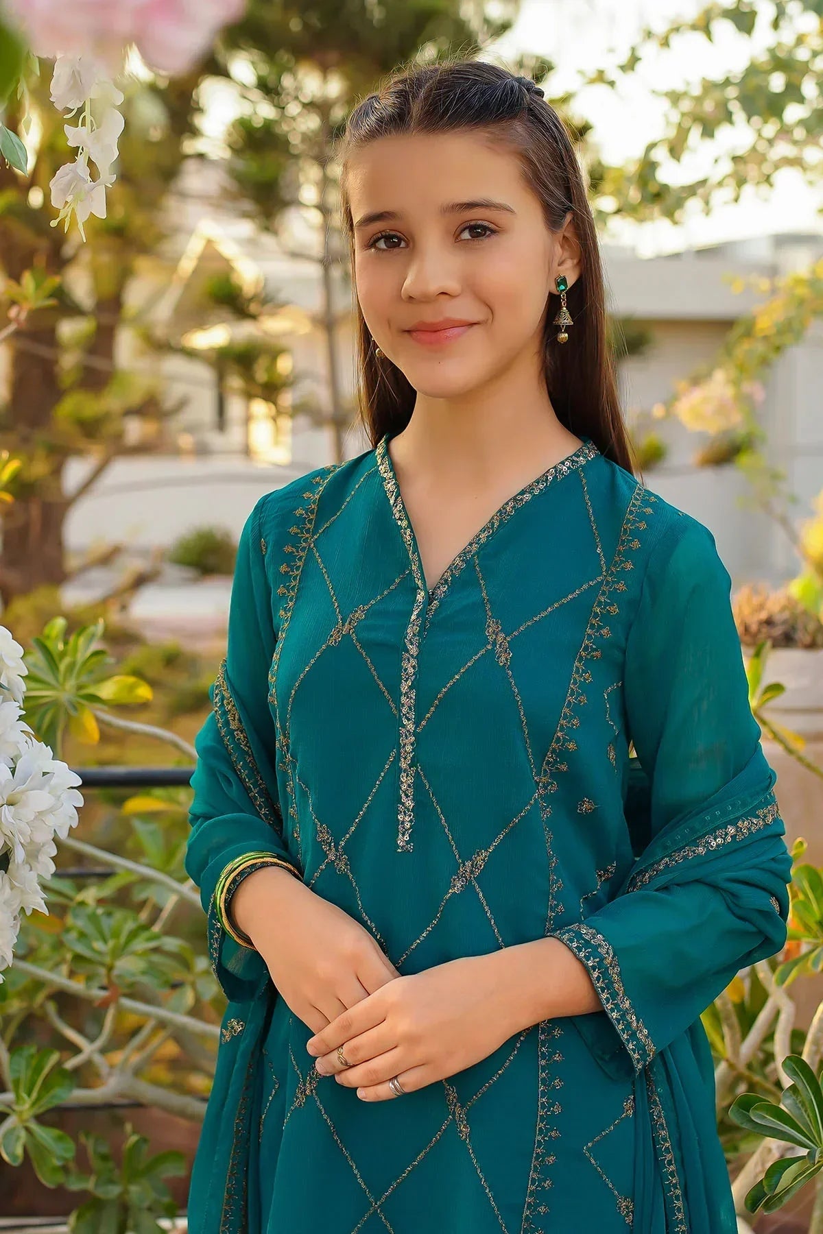 bemberg crinkle chiffon Kurta Set in Emerald green