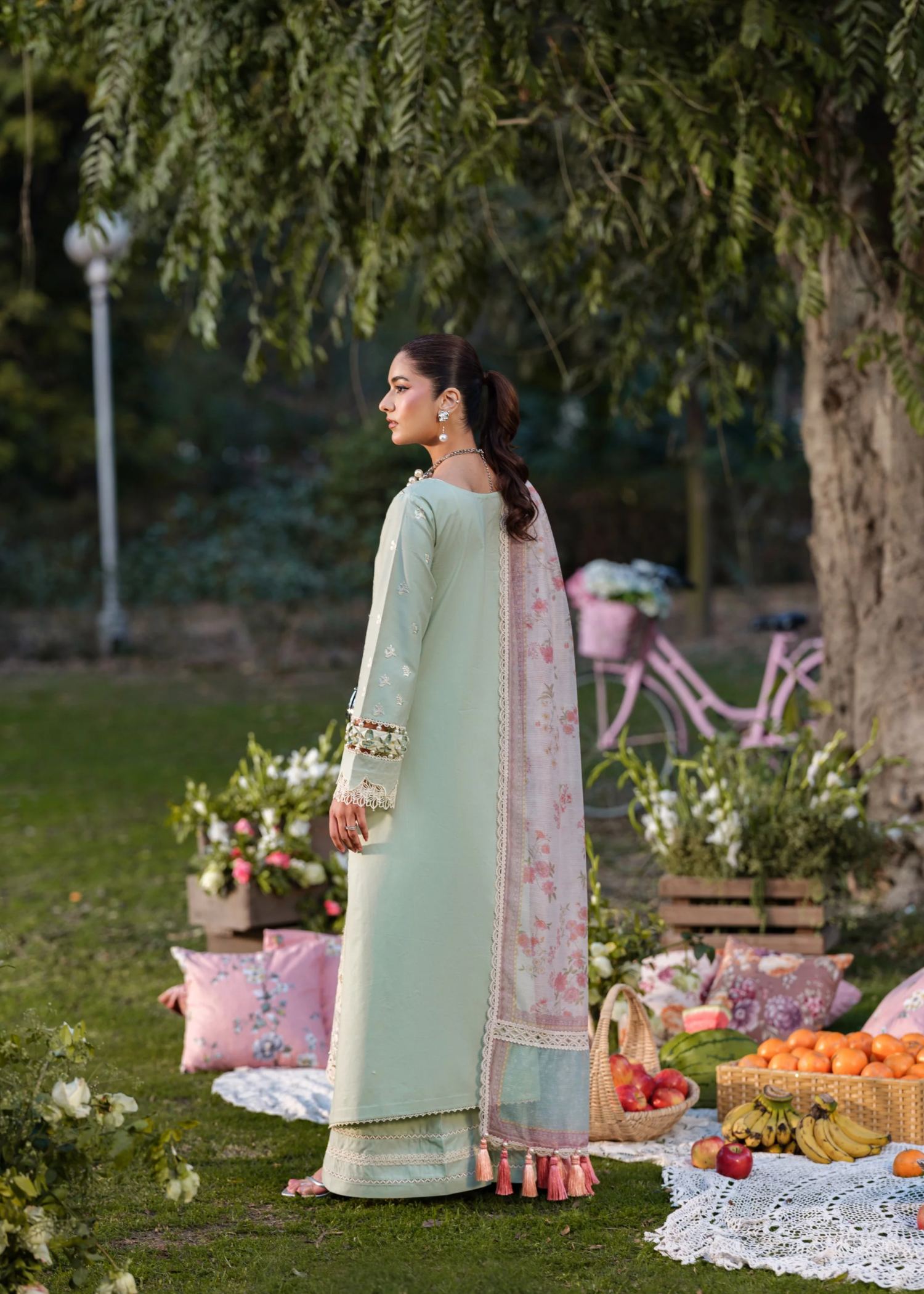 lawn Kurta Set in Moss green