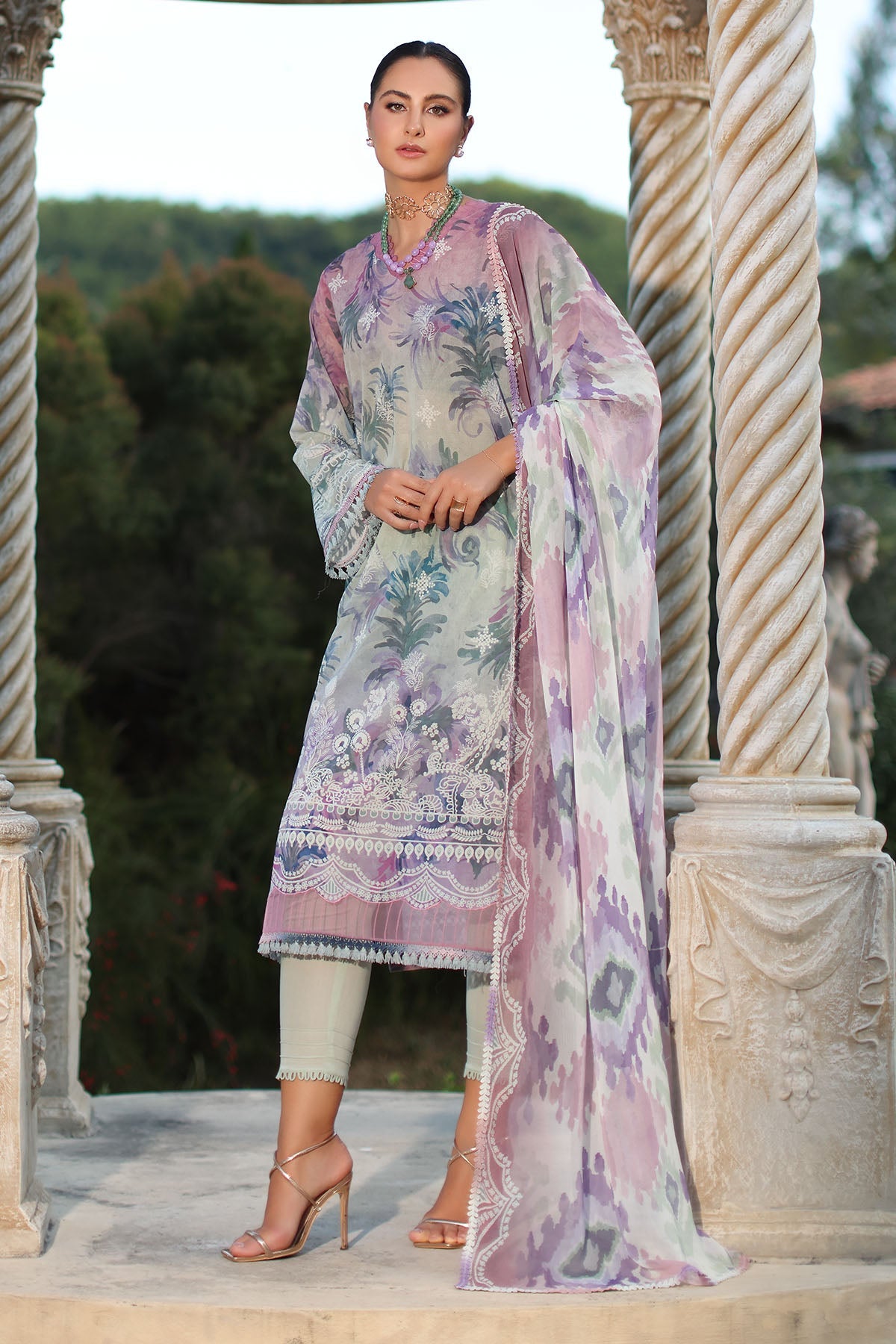 Signature Lawn Prints – SP-199