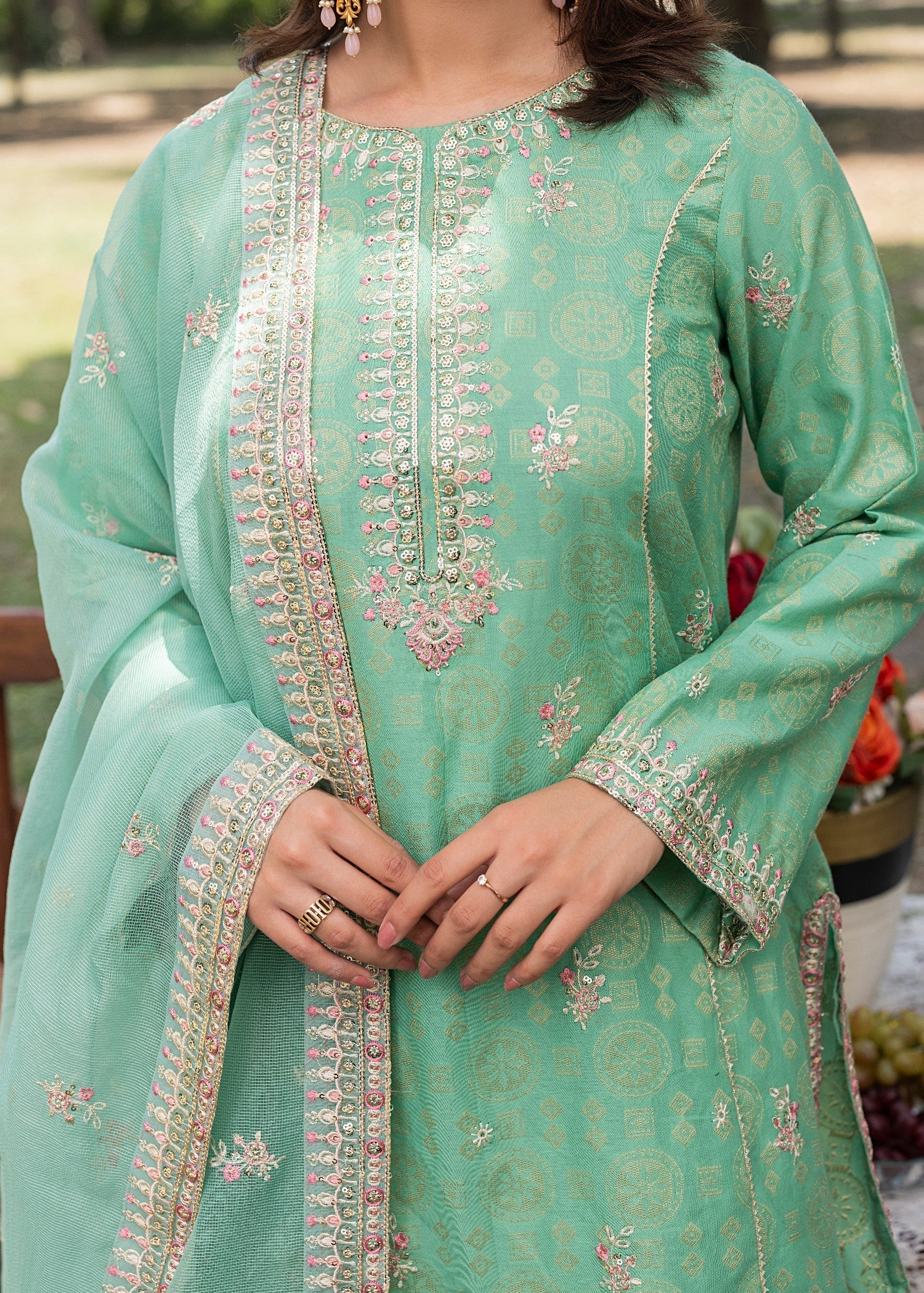 jacquard Kurta Set in Moss green