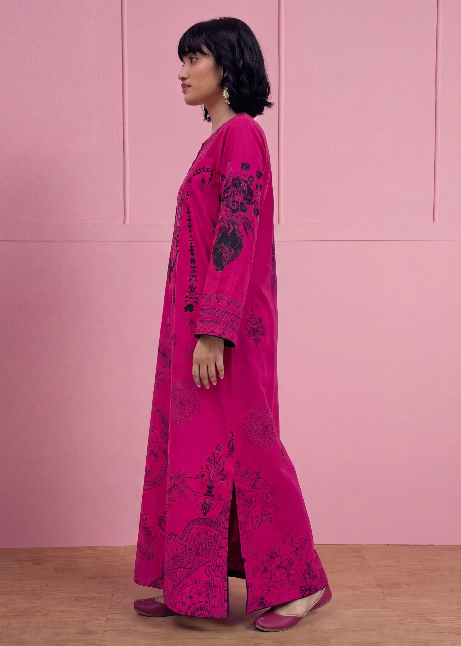 lawn Kaftan in Hot pink